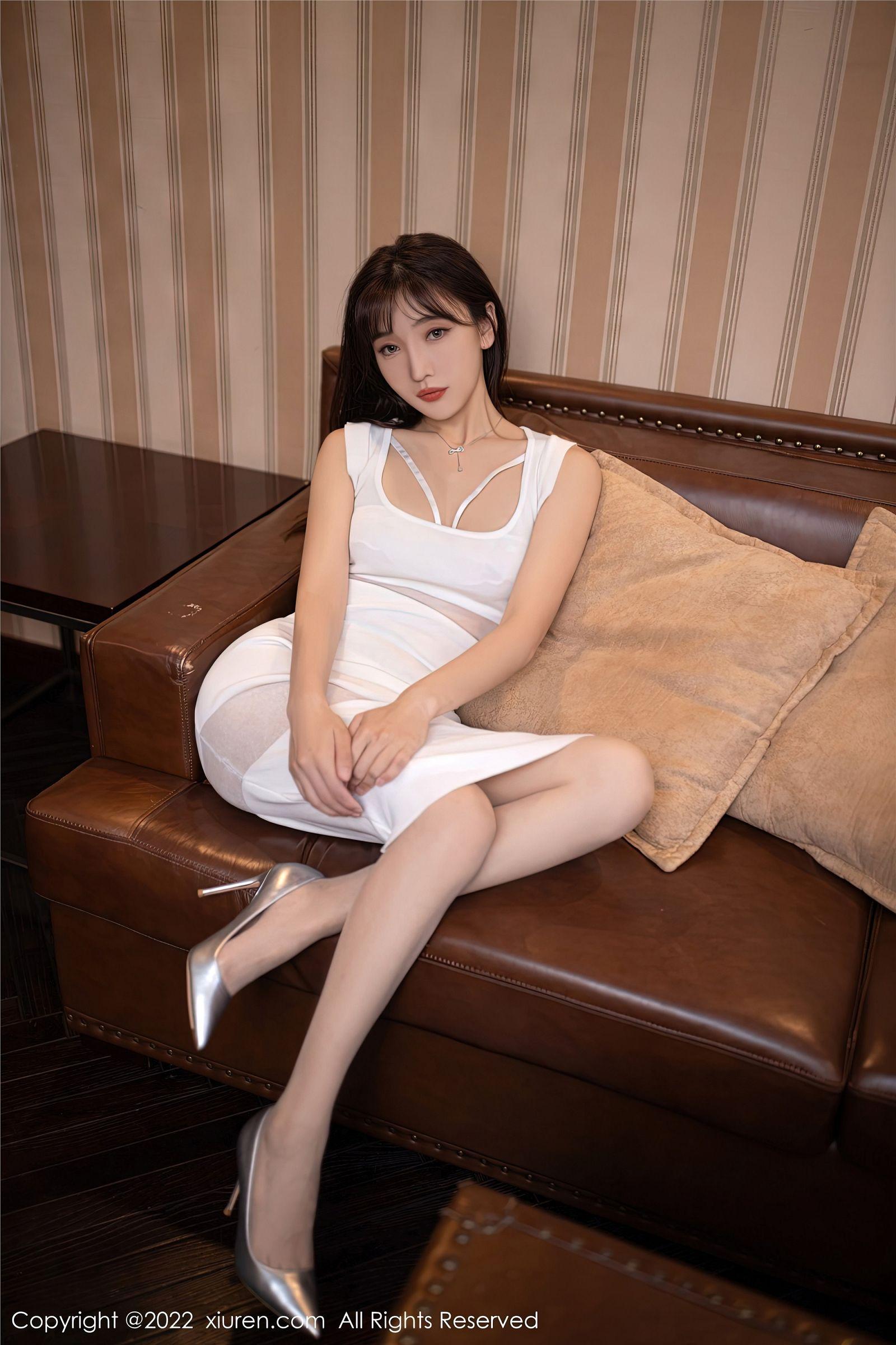 [XIUREN秀人网] 2022.12.22 NO.6034 陆萱萱_p040