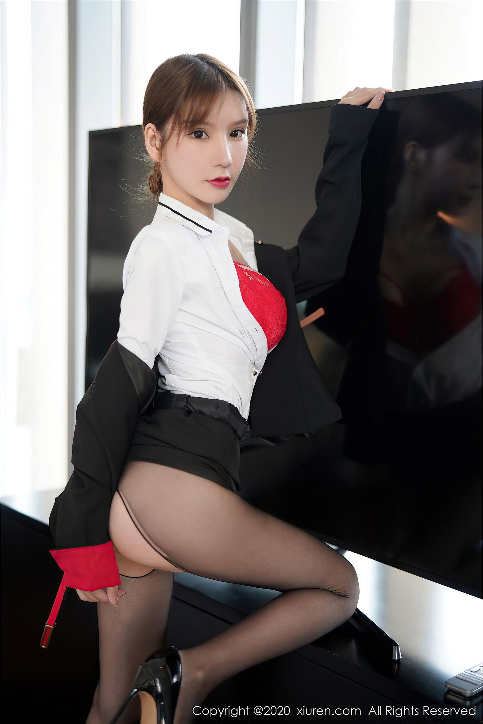 [XIUREN秀人网] 2020.12.18 NO.2915 周于希Sandy_p079