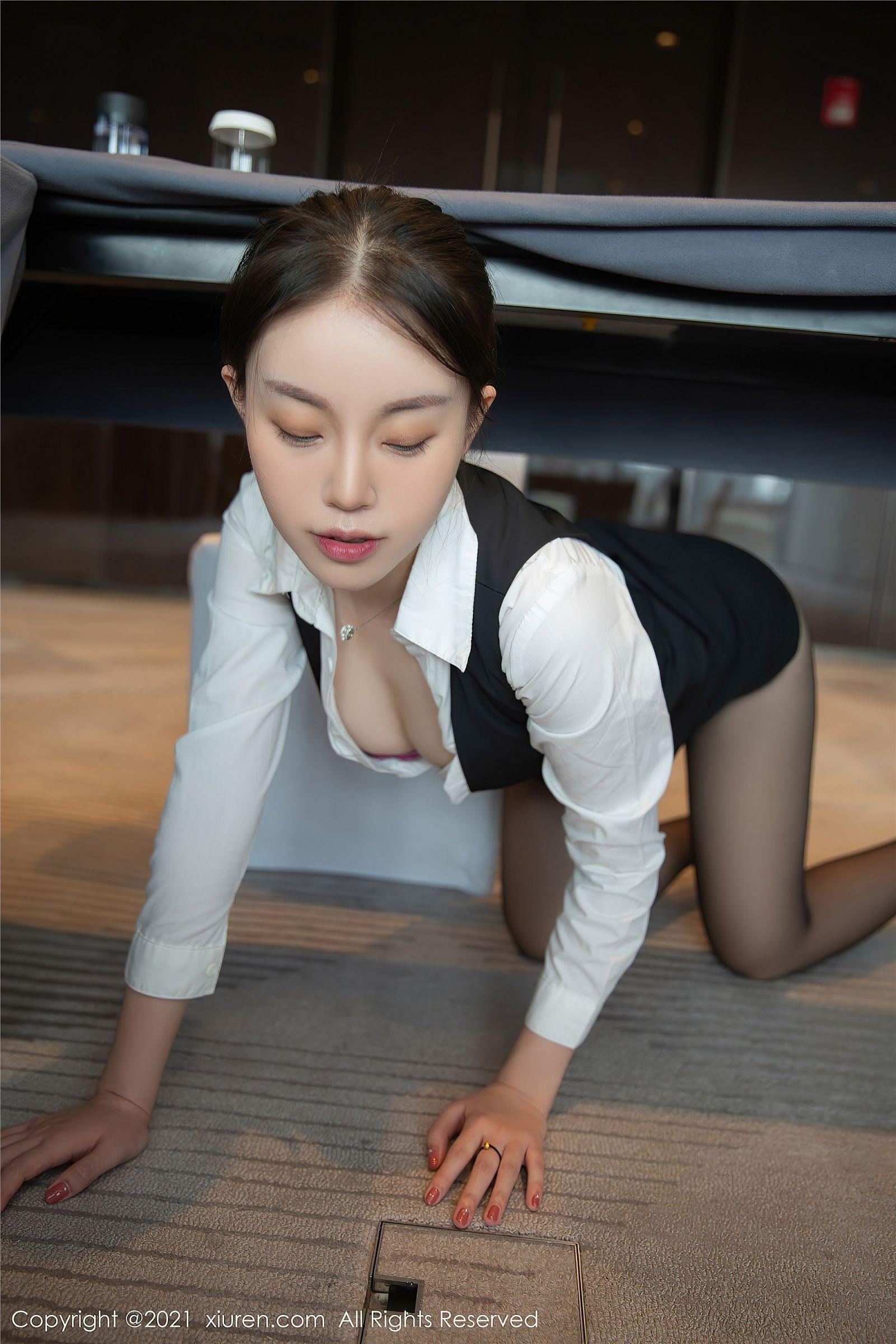 [XIUREN秀人网] 2021.10.19 NO.4083 一颗甜蛋黄a_p014