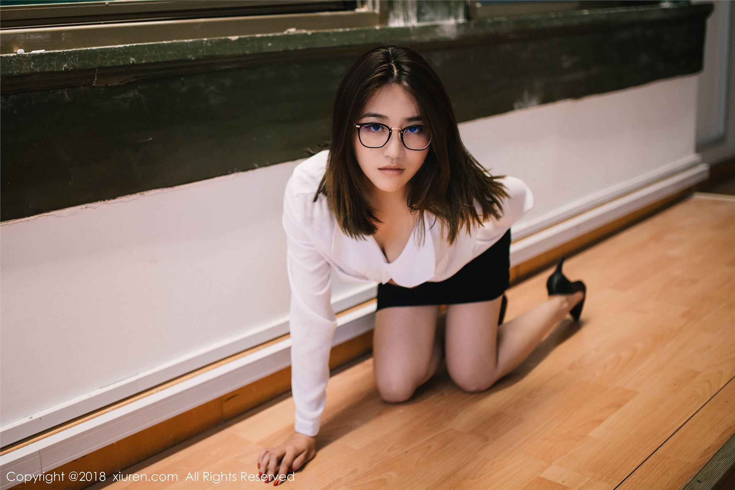 [秀人XIUREN] 2018.12.14 NO.1267 许诺Sabrina_p004