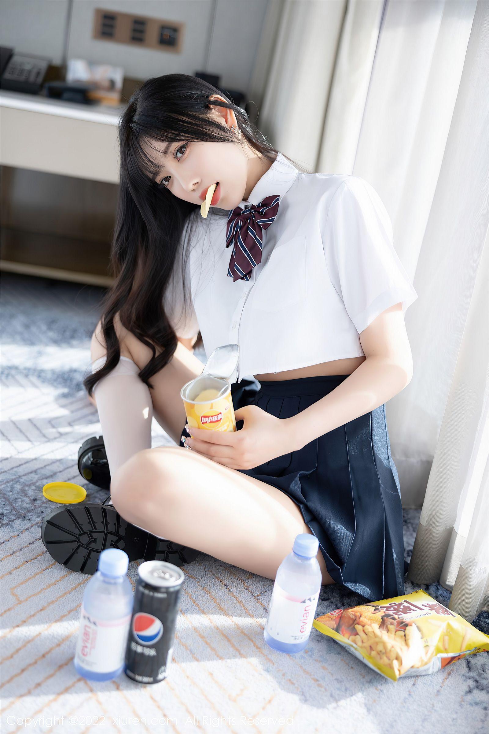 [XIUREN秀人网] 2022.07.26 NO.5338 杨晨晨Yome 制服美臀_p078