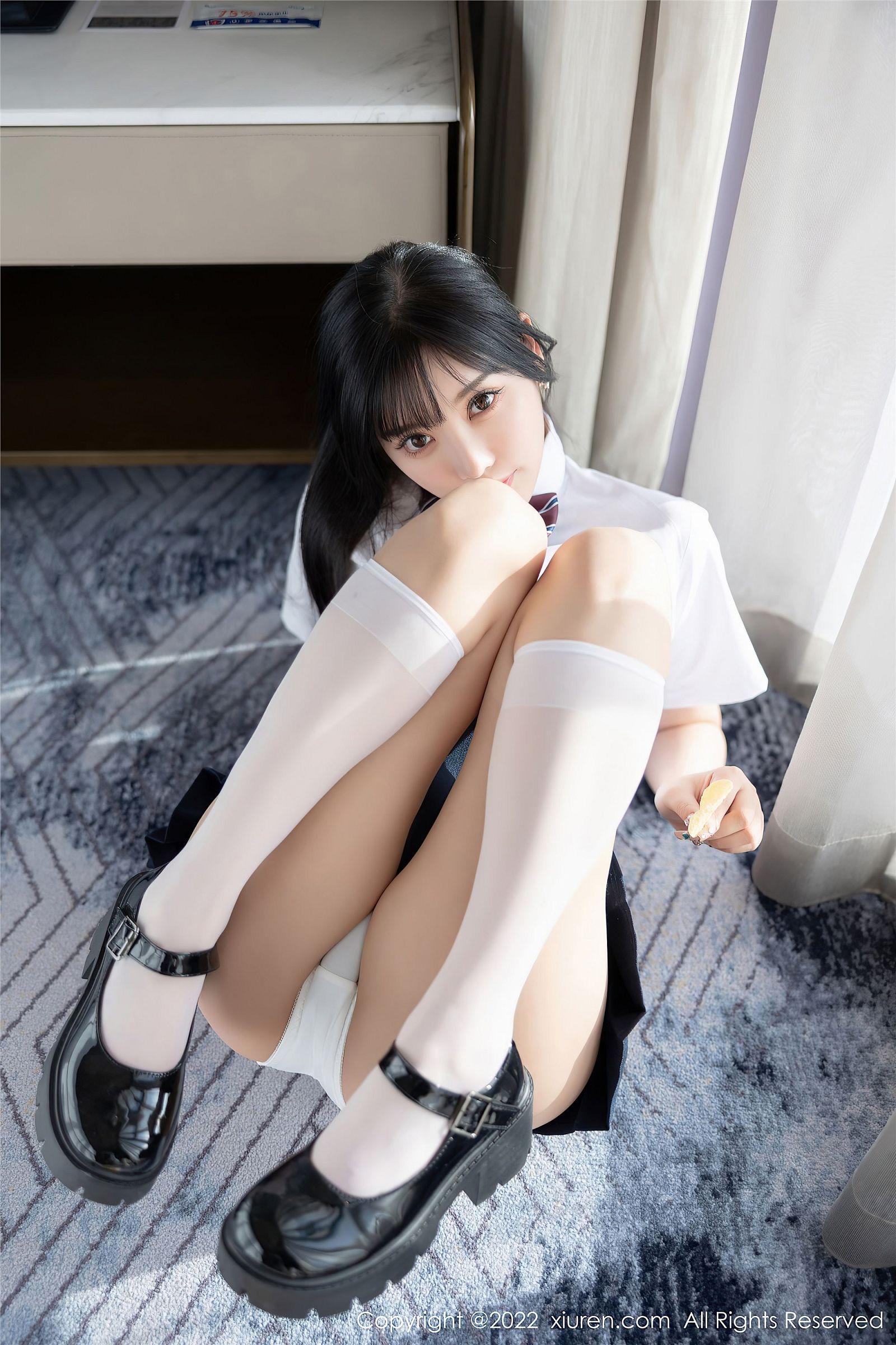 [XIUREN秀人网] 2022.07.26 NO.5338 杨晨晨Yome 制服美臀_p013