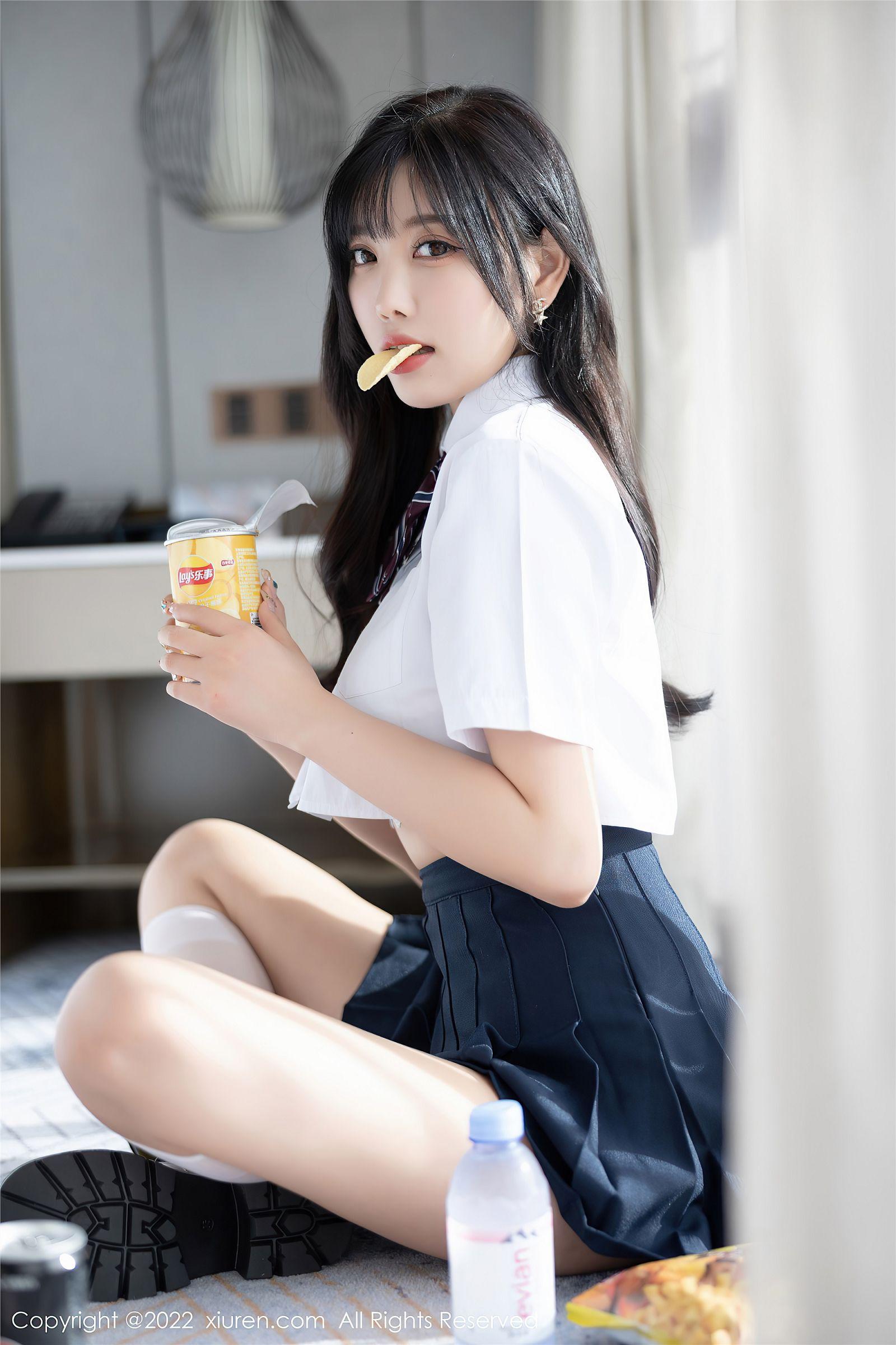 [XIUREN秀人网] 2022.07.26 NO.5338 杨晨晨Yome 制服美臀_p028