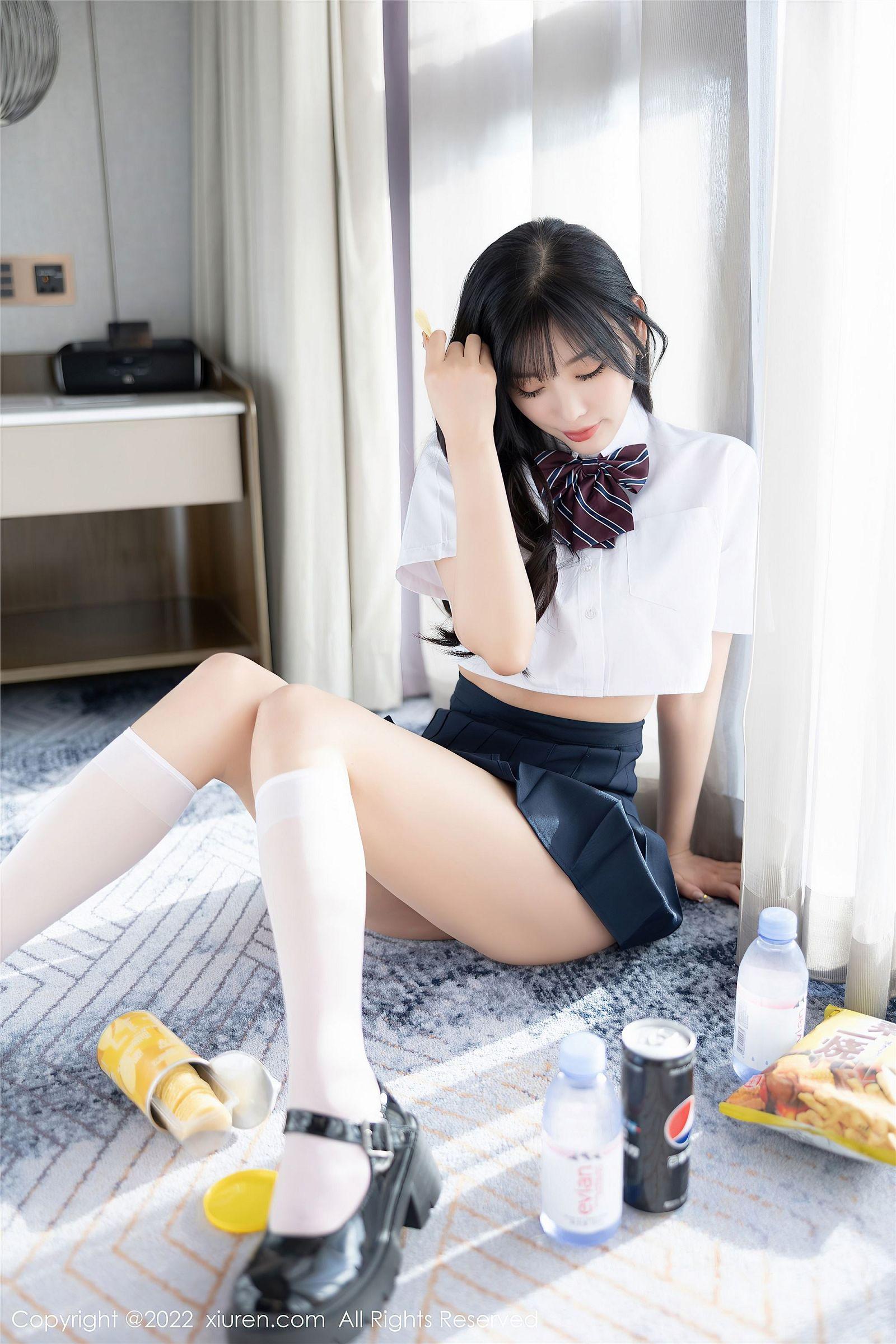 [XIUREN秀人网] 2022.07.26 NO.5338 杨晨晨Yome 制服美臀_p064