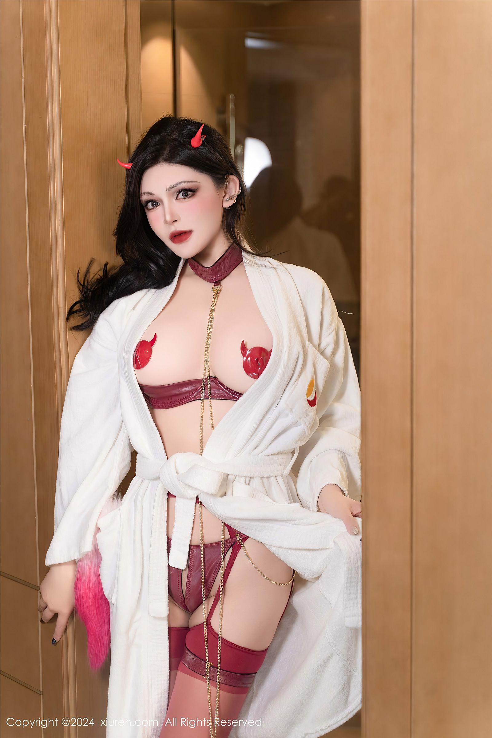 [XIUREN秀人网] 2024.10.28 NO.9352 伊丽莎有点白_p092