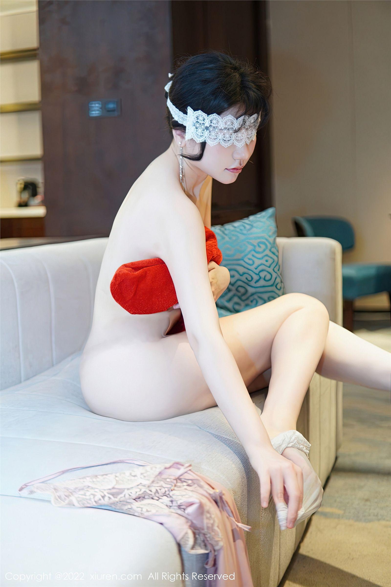 [XIUREN秀人网] 2022.12.21 NO.6022 桃桃子_p044