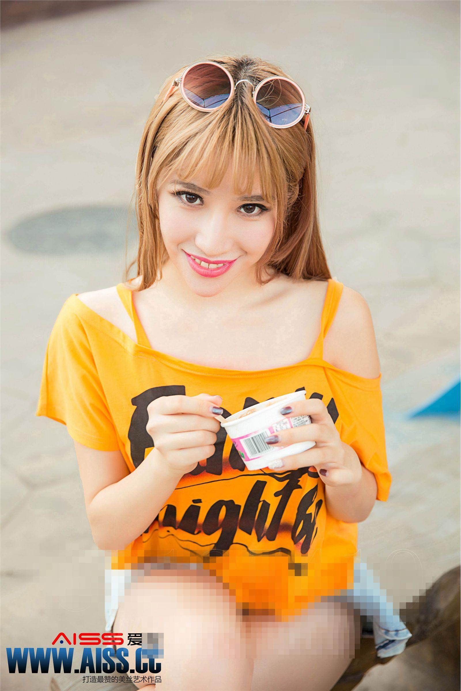 [AISS爱丝钻石] 丝袜美腿外拍 NO.071 何冉的假期2_p015