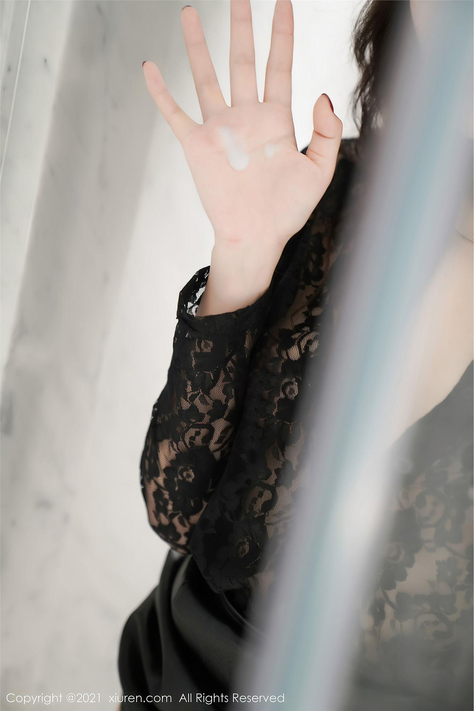 [XIUREN秀人网] 2021.01.15 NO.3011 芝芝Booty_p005