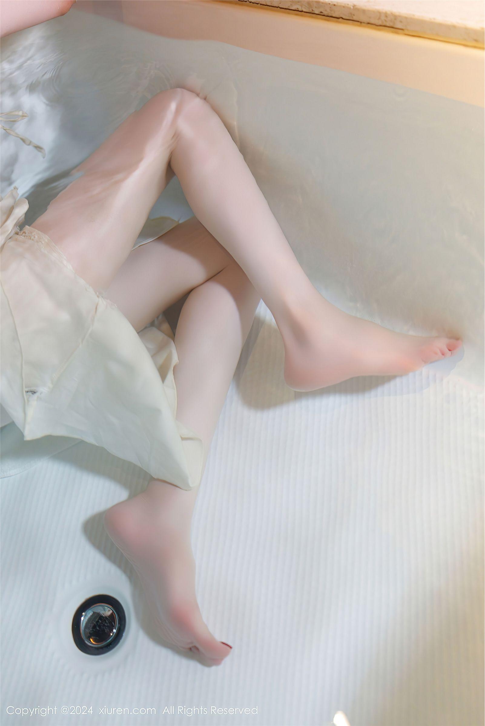 [XIUREN秀人网] 2024.12.23 NO.9643 梦心玥_p036