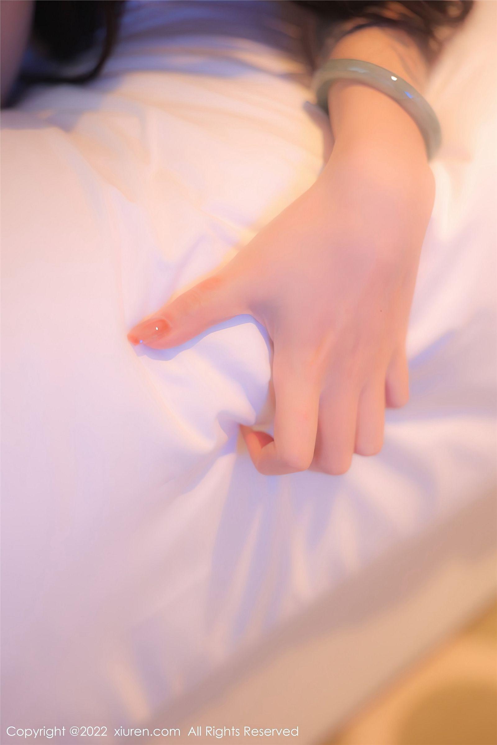 [XIUREN秀人网] 2022.12.22 NO.6030 77qiqi_p065