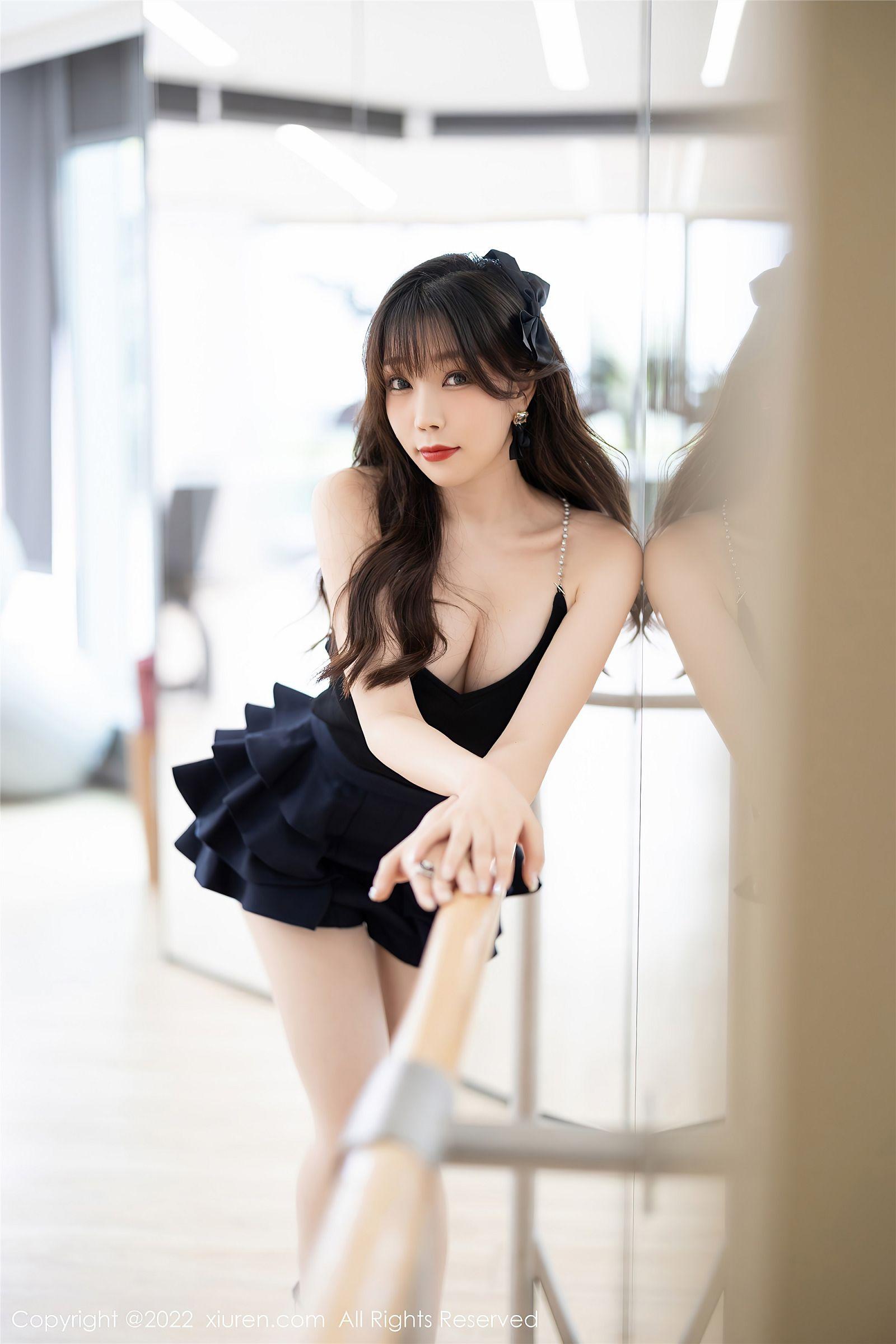 [XIUREN秀人网] 2022.04.08 NO.4840 芝芝Booty_p028