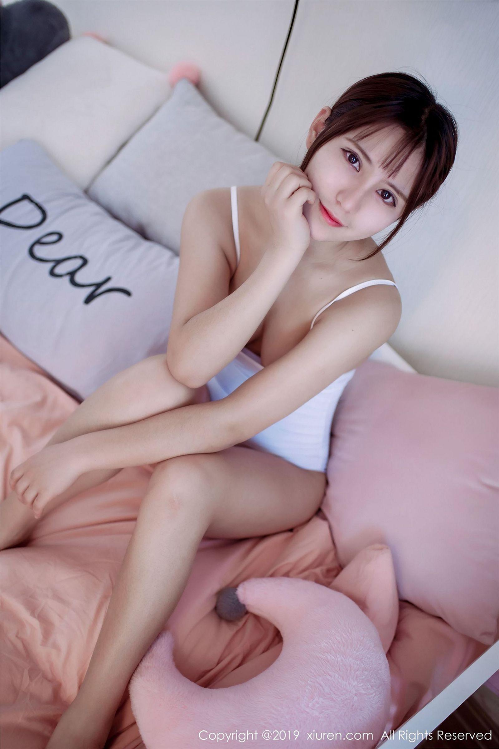 [XIUREN秀人网] 2019.04.04 NO.1383 久久Aimee_p037