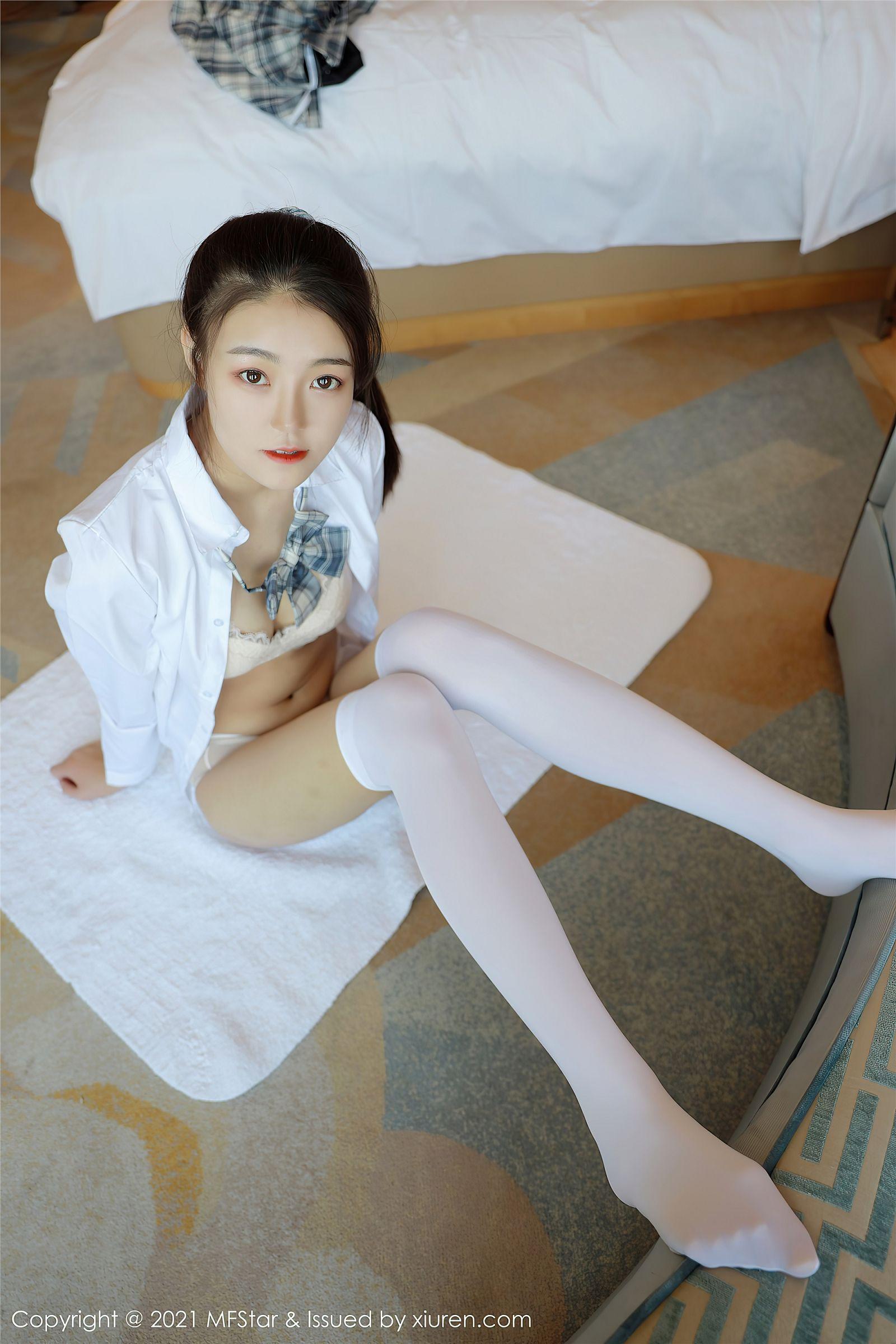 [MFStar模范学院] 2021.01.27 NO.448 Laura苏雨彤_p030