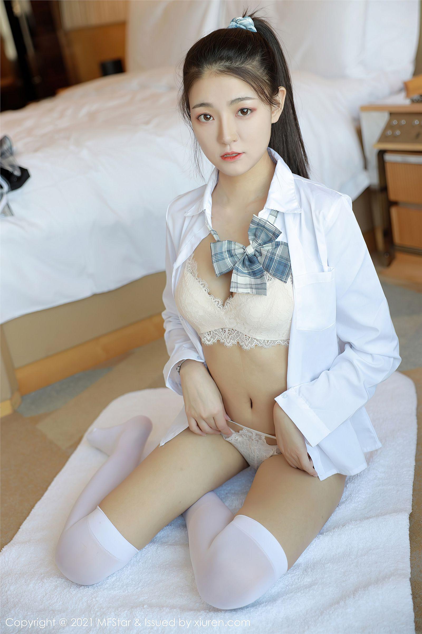 [MFStar模范学院] 2021.01.27 NO.448 Laura苏雨彤_p024