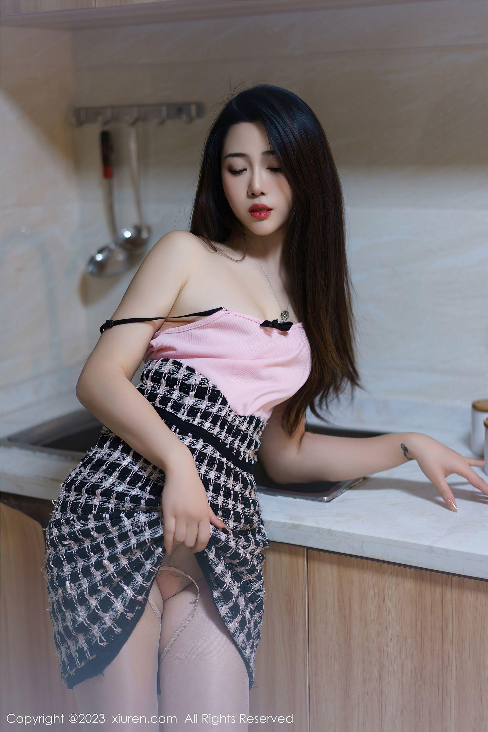 [XIUREN秀人网] 2023.05.25 NO.6799 严利娅Yuliya_p052
