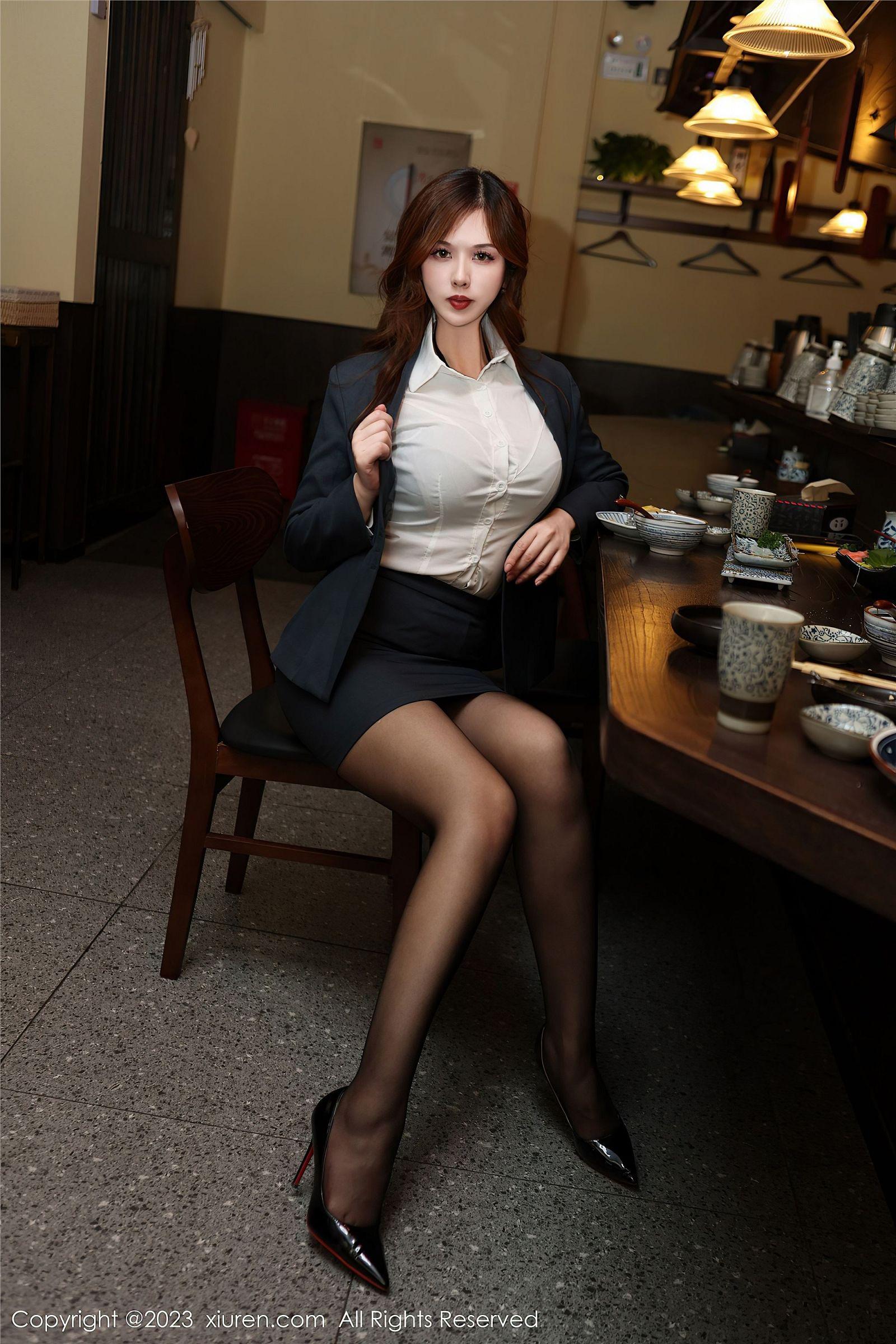 [XIUREN秀人网] 2023.12.13 NO.7801 月野兔美妞_p012