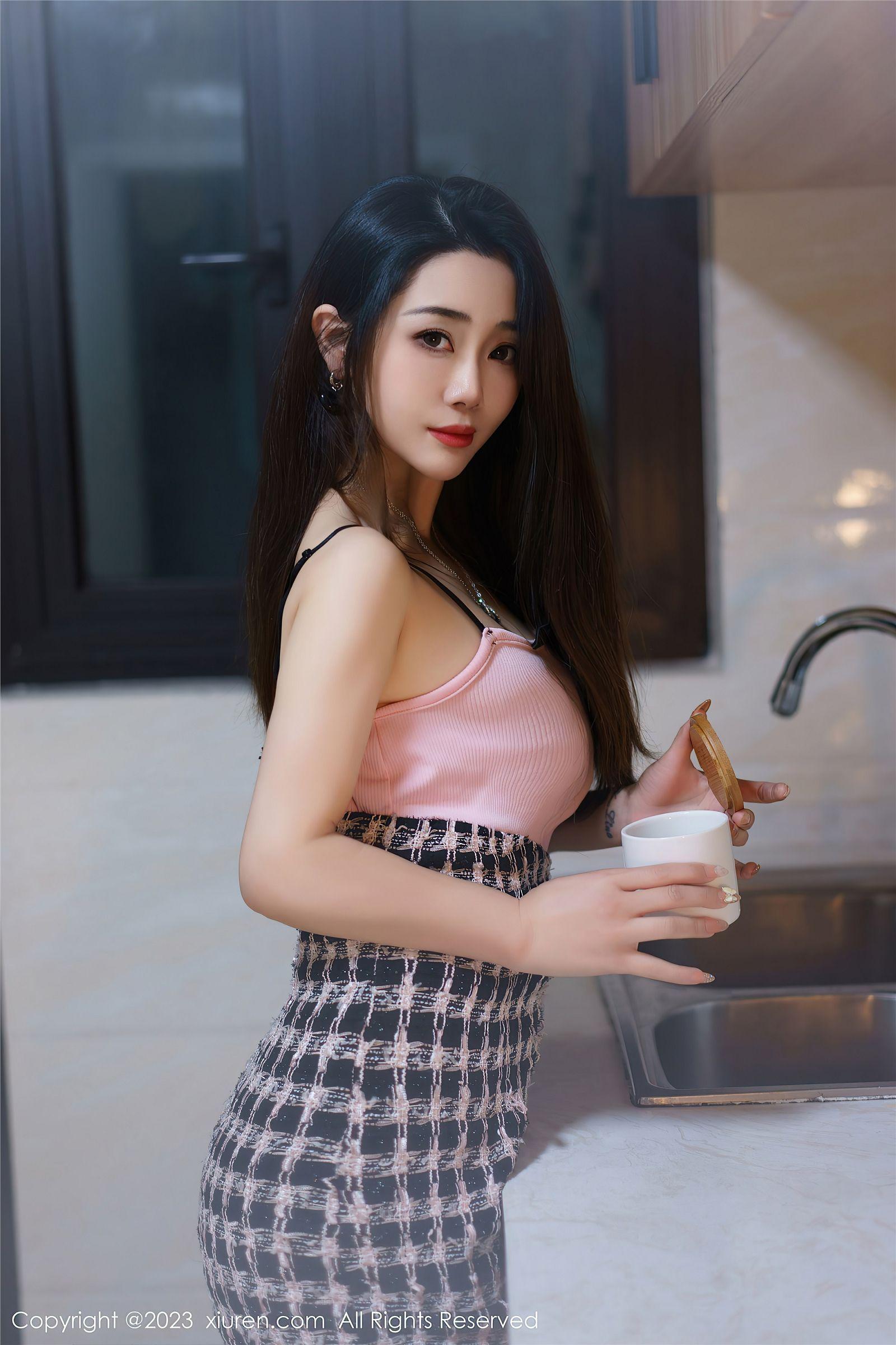 [XIUREN秀人网] 2023.05.25 NO.6799 严利娅Yuliya_p040