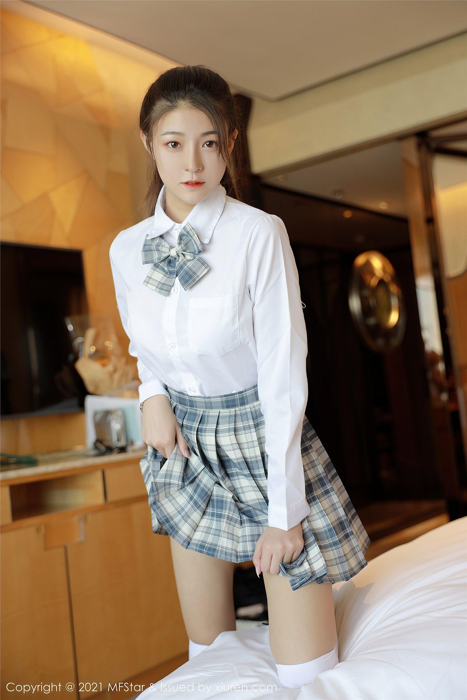[MFStar模范学院] 2021.01.27 NO.448 Laura苏雨彤_p039