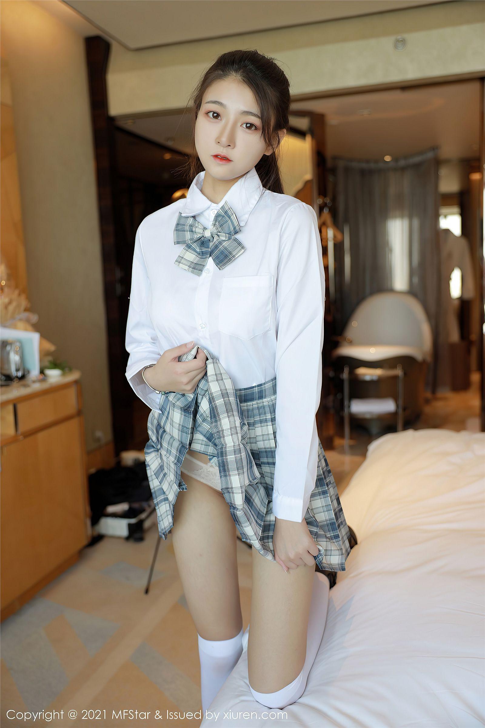 [MFStar模范学院] 2021.01.27 NO.448 Laura苏雨彤_p041