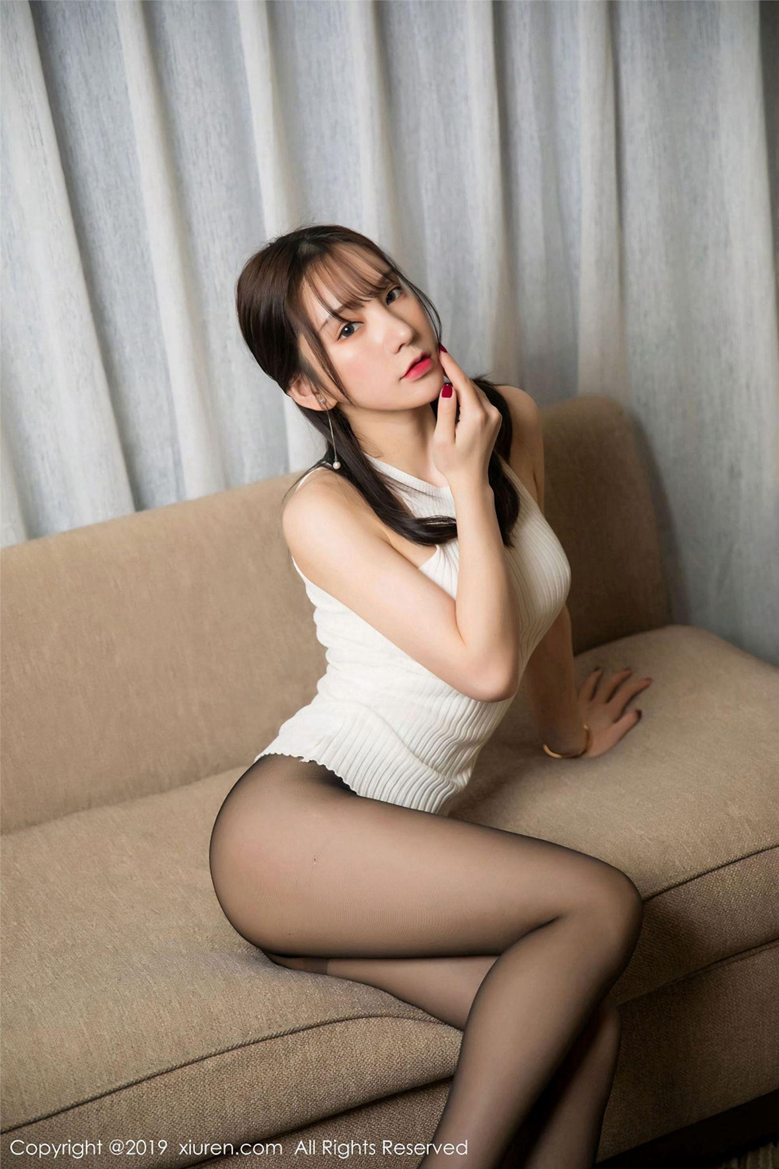 [XIUREN秀人网] 2019.05.20 NO.1461 周于希Sandy_p043