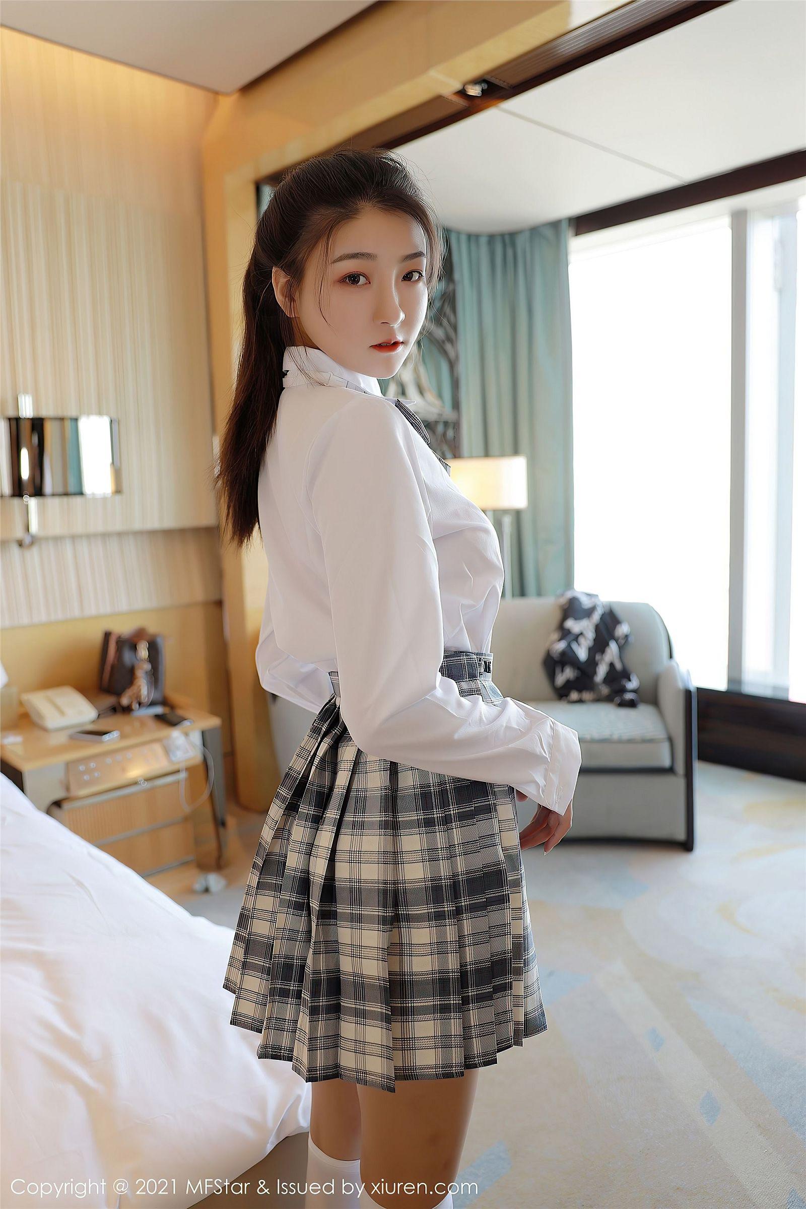 [MFStar模范学院] 2021.01.27 NO.448 Laura苏雨彤_p002