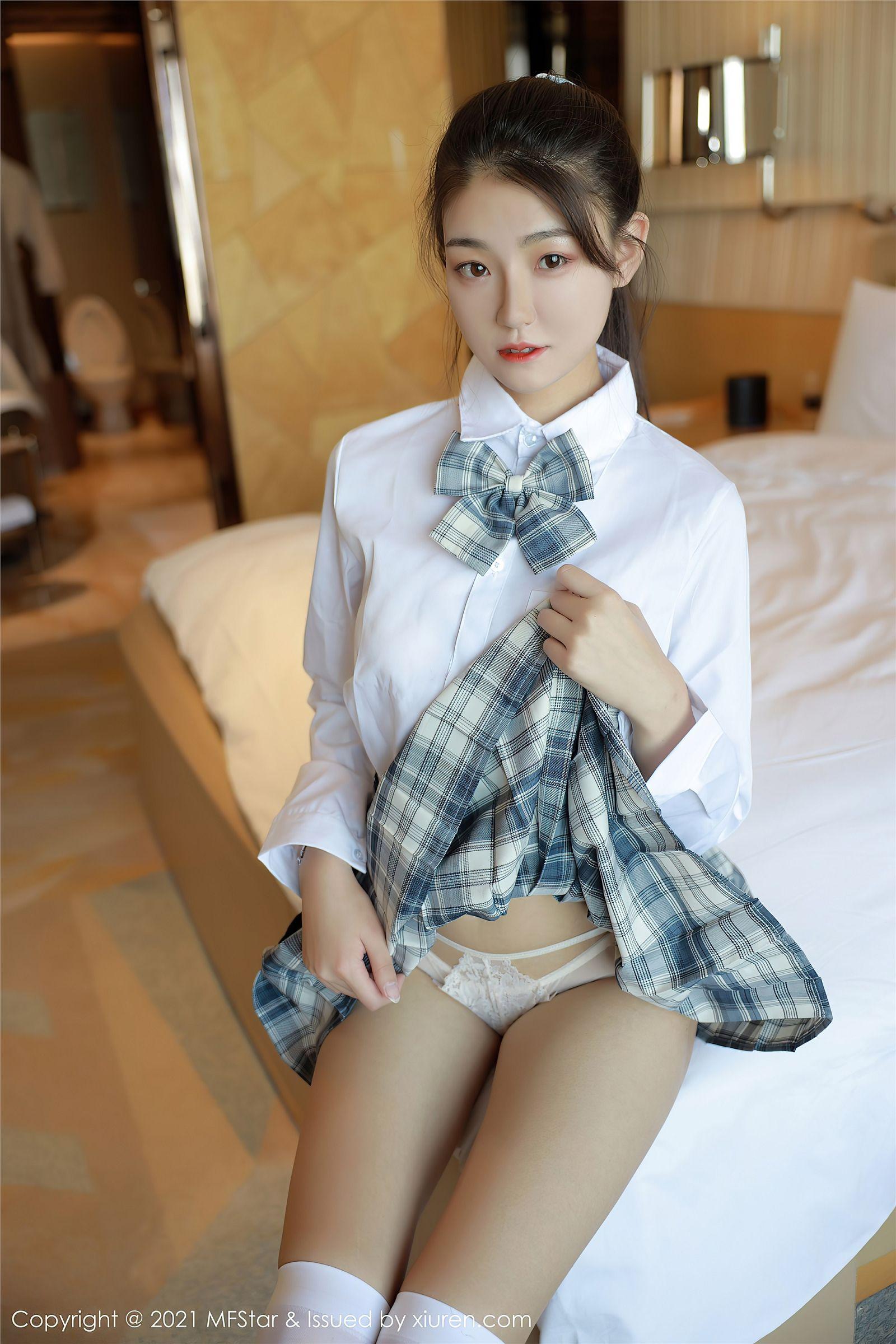 [MFStar模范学院] 2021.01.27 NO.448 Laura苏雨彤_p035