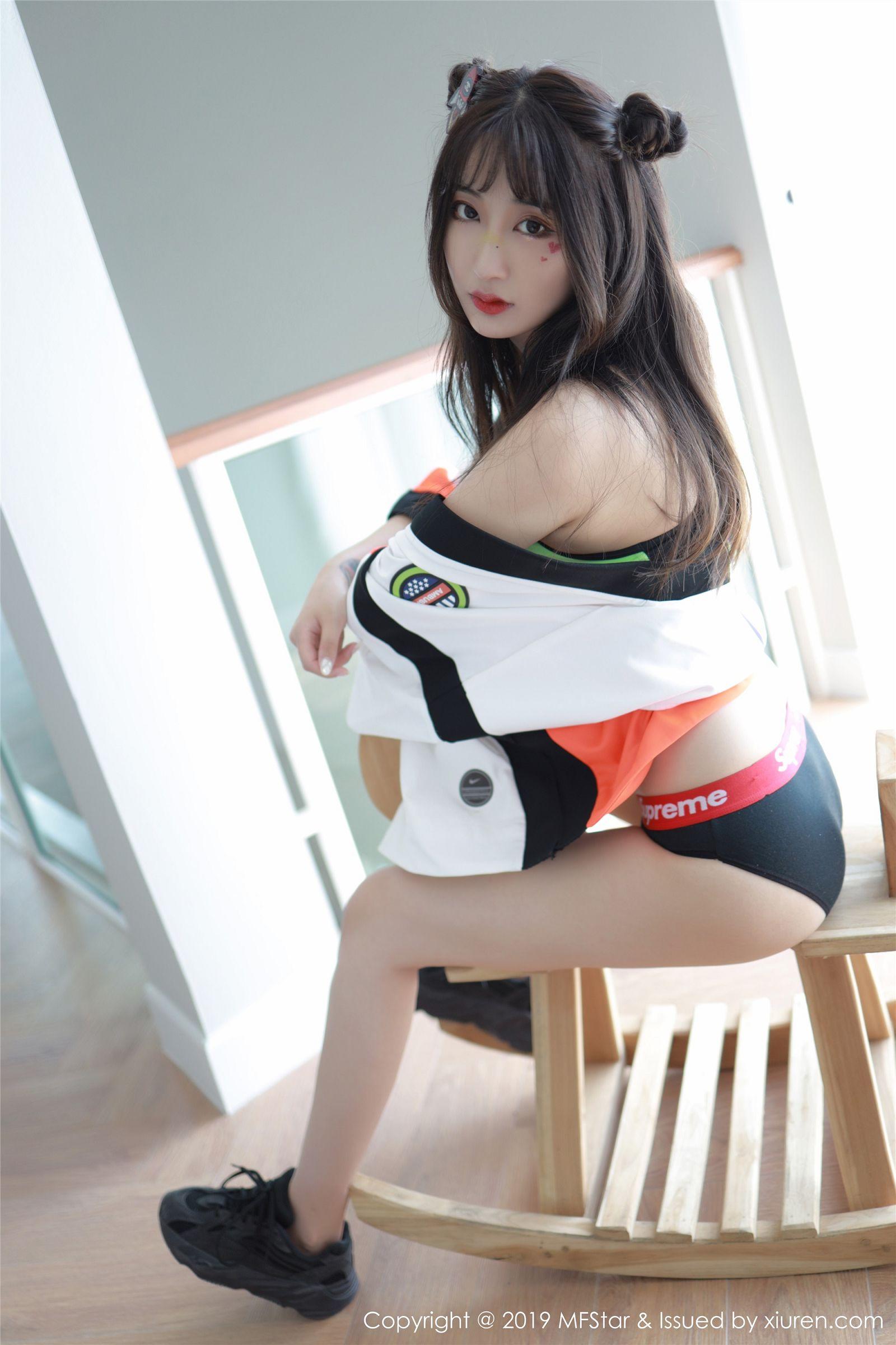 [MFStar模范学院] 2019.11.04 Vol.226 Betty林子欣_p023