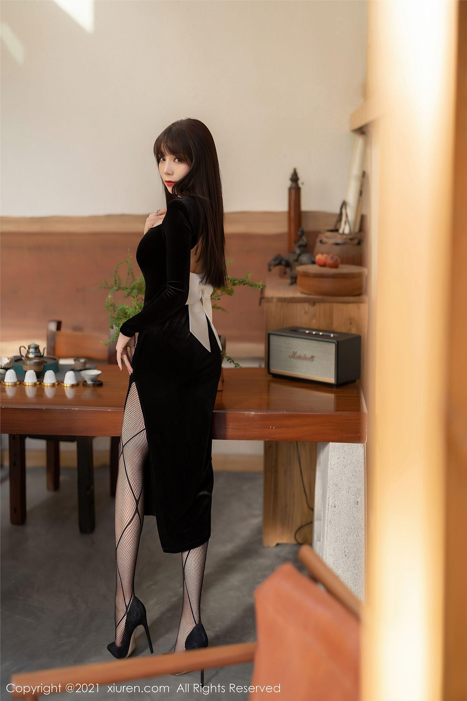 [XIUREN秀人网] 2021.12.09 NO.4322 芝芝Booty_p002