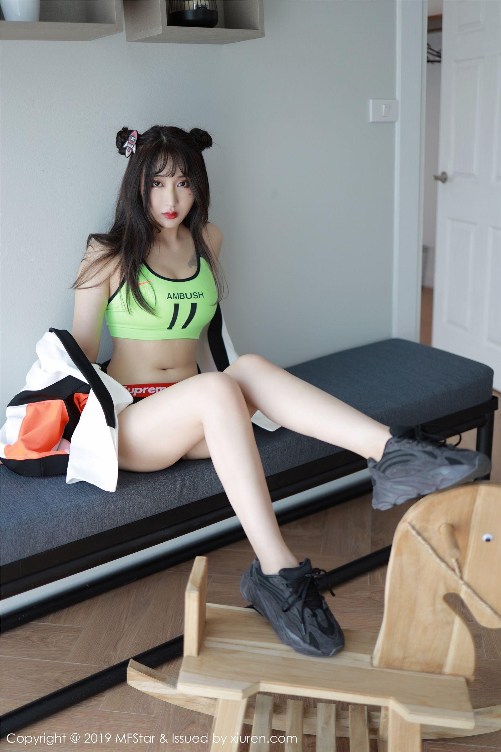 [MFStar模范学院] 2019.11.04 Vol.226 Betty林子欣_p002