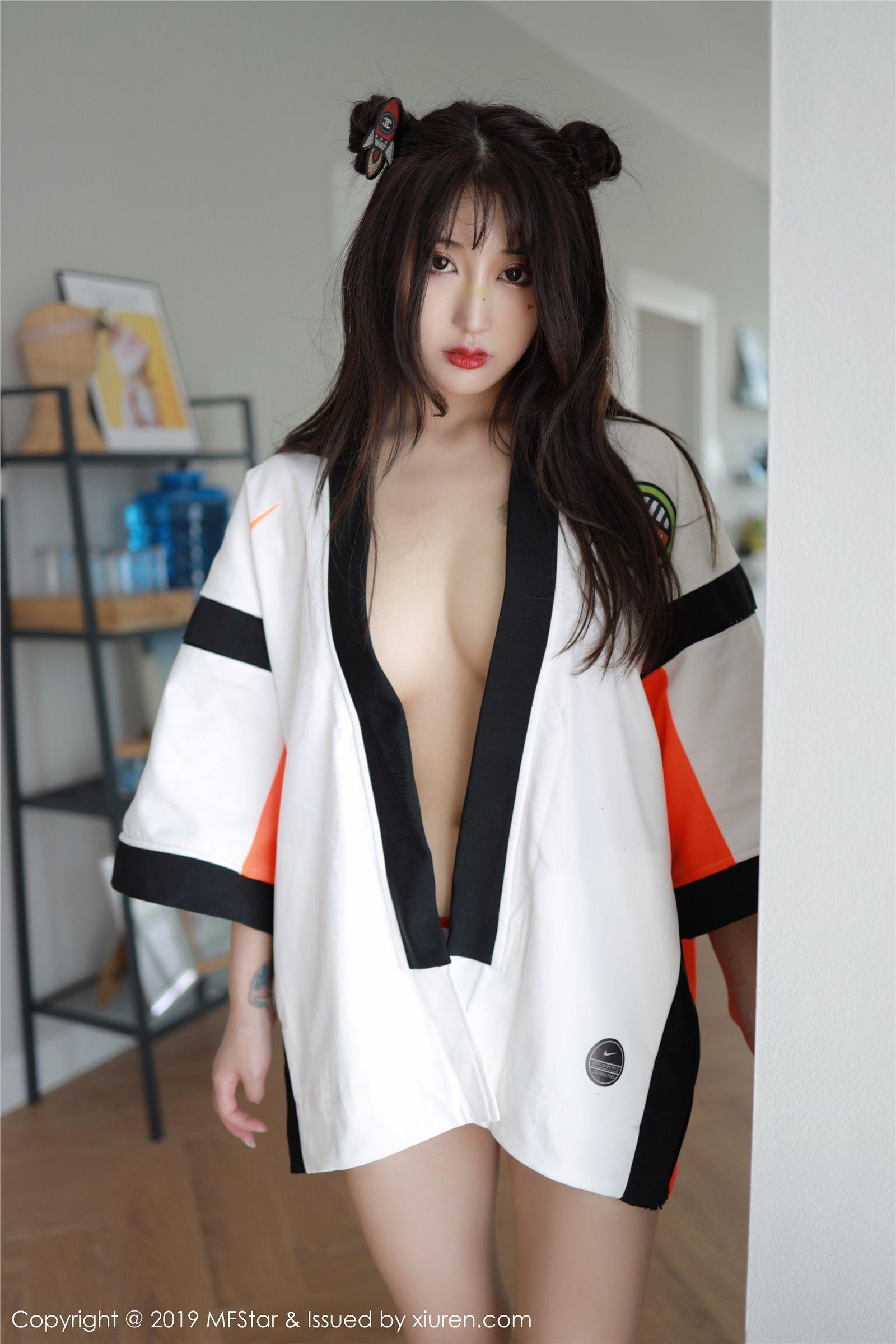[MFStar模范学院] 2019.11.04 Vol.226 Betty林子欣_p021