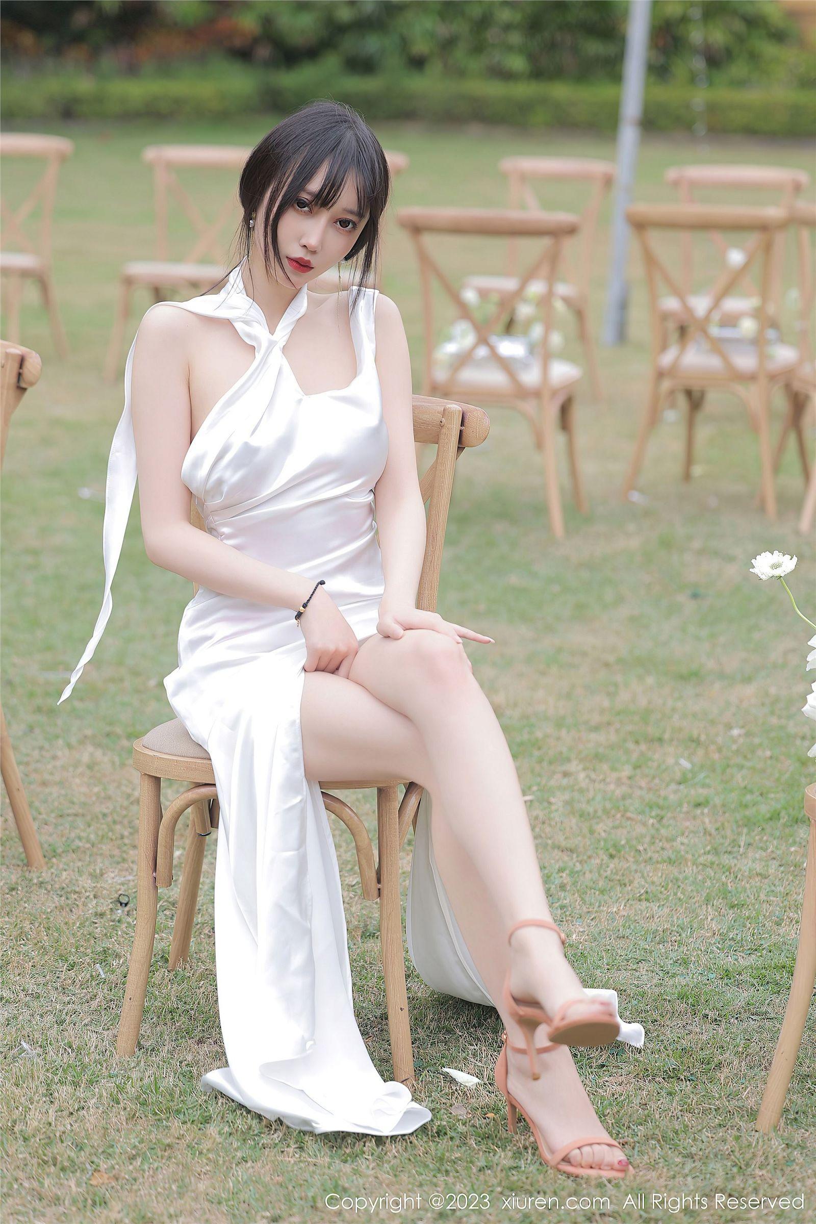 [XIUREN秀人网] 2023.03.24 NO.6466 玥儿玥er 万宁旅拍_p002
