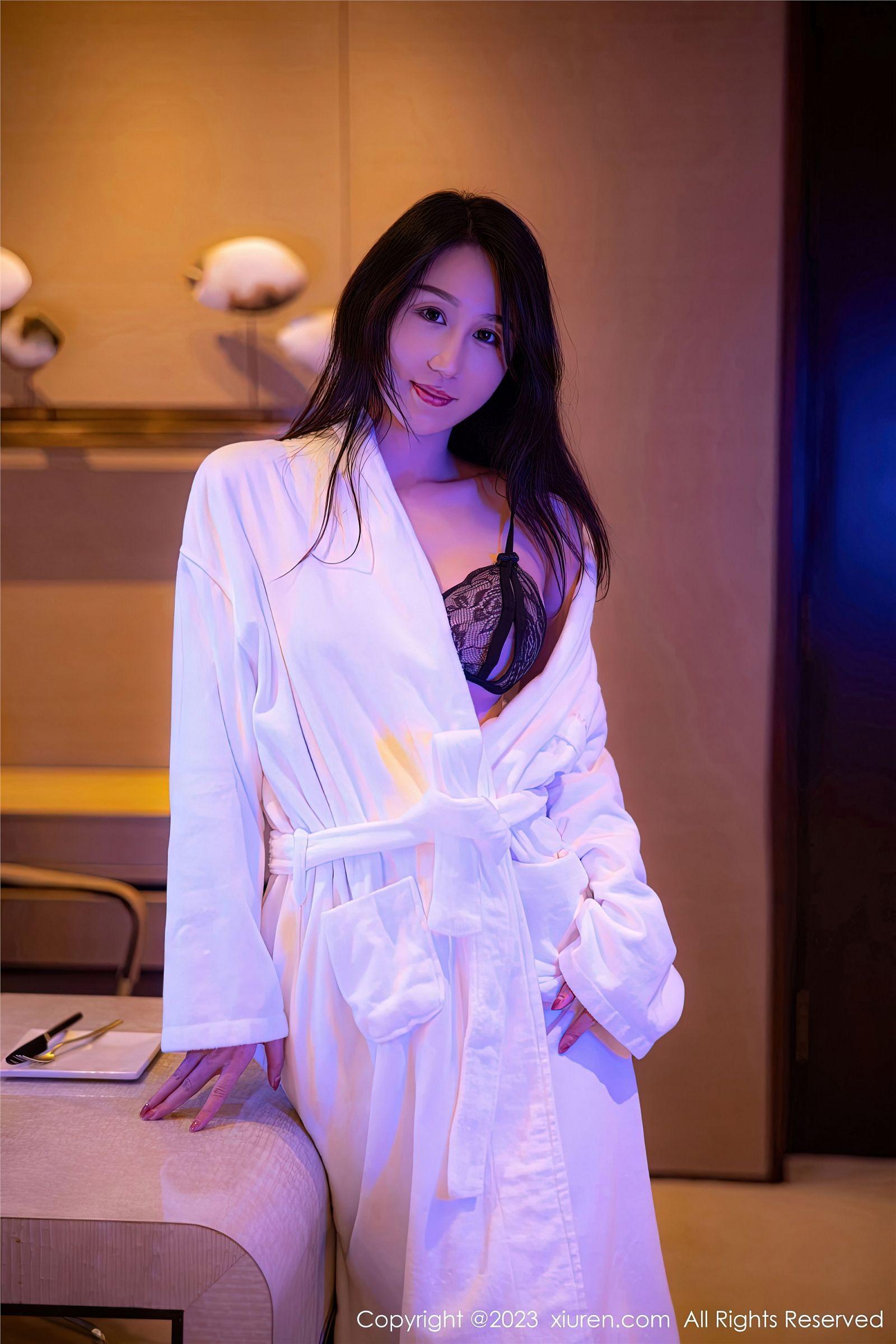 [XIUREN秀人网] 2023.01.04 NO.6083 薇薇酱_p016