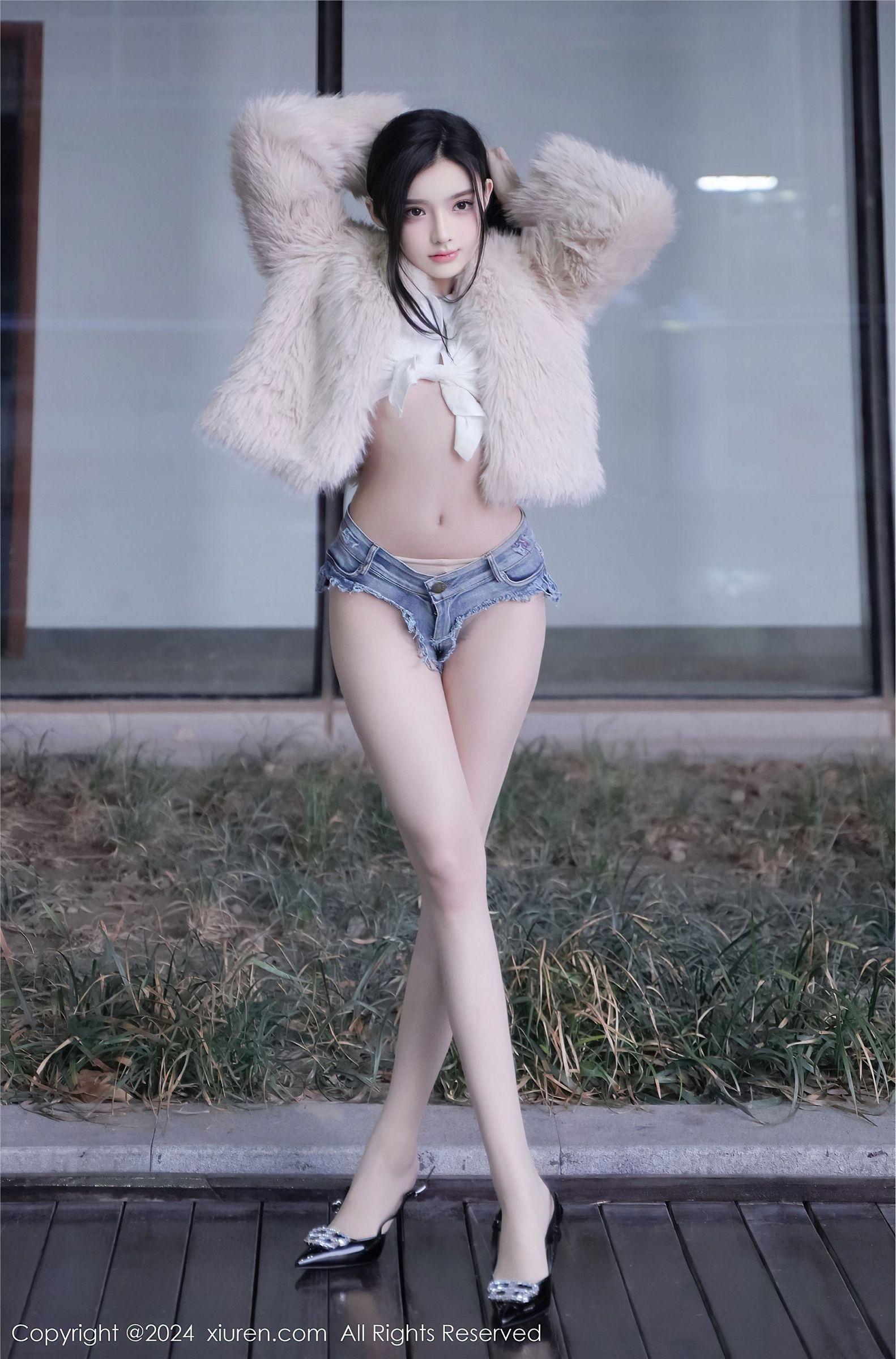 [XIUREN秀人网] 2024.03.20 NO.8261 龙雪儿_p012