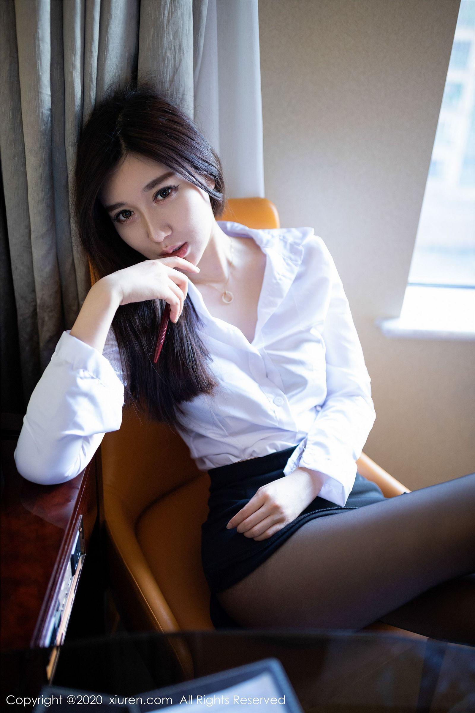 [XIUREN秀人网] 2020.01.15 NO.1933 伊思思_p003