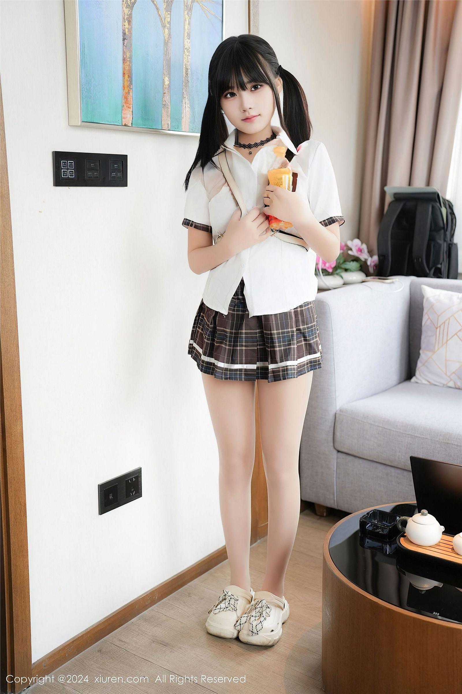 [XIUREN秀人网] 2024.12.10 NO.9573 姚若兮vay_p001