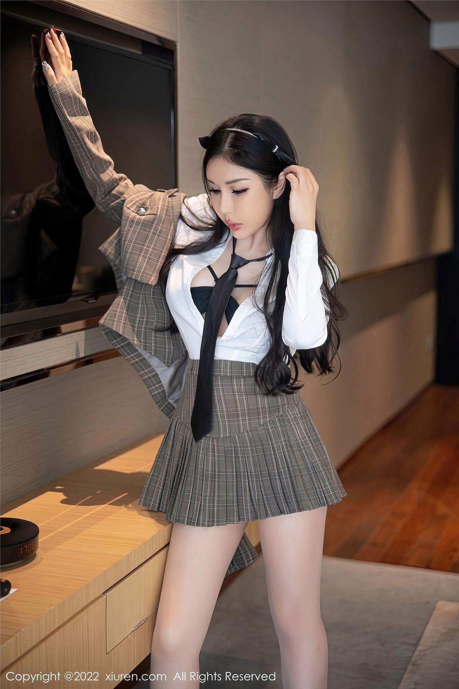 [XIUREN秀人网] 2022.11.24 NO.5902 田冰冰_p005