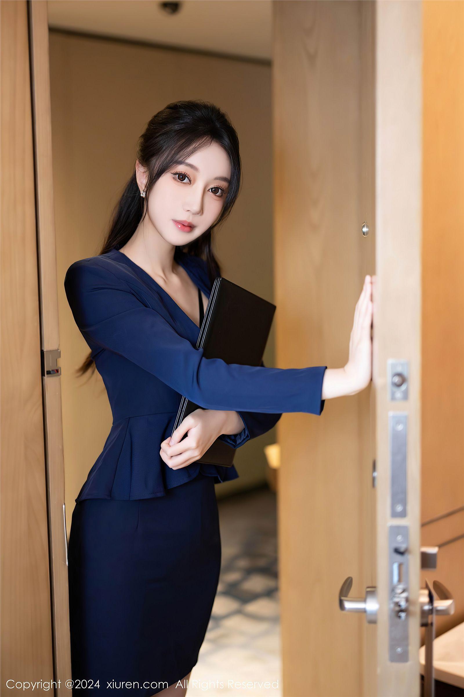 [XIUREN秀人网] 2024.06.07 NO.8669 玥儿玥_p001