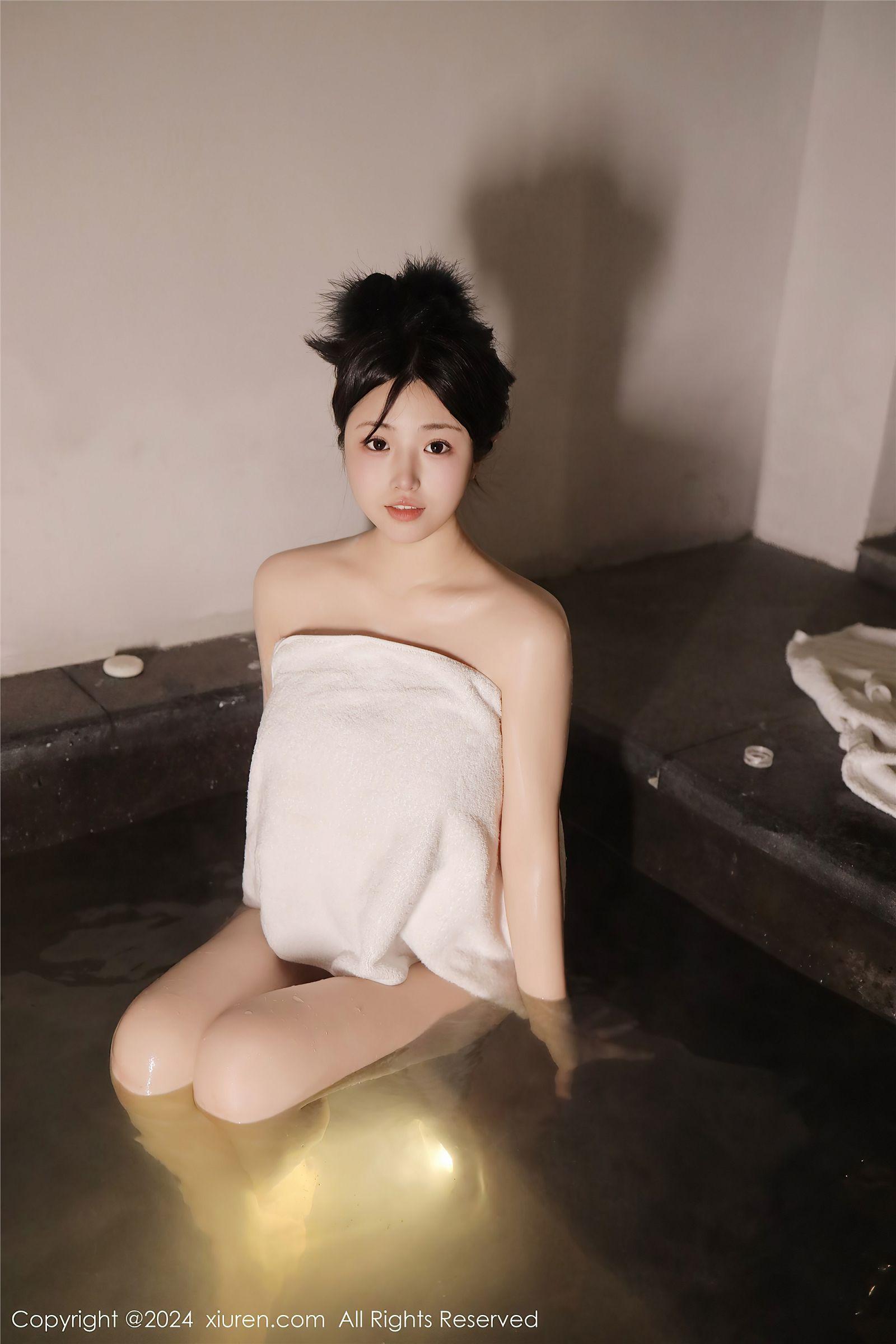 [XIUREN秀人网] 2024.01.18 NO.7977 陈小花_p001