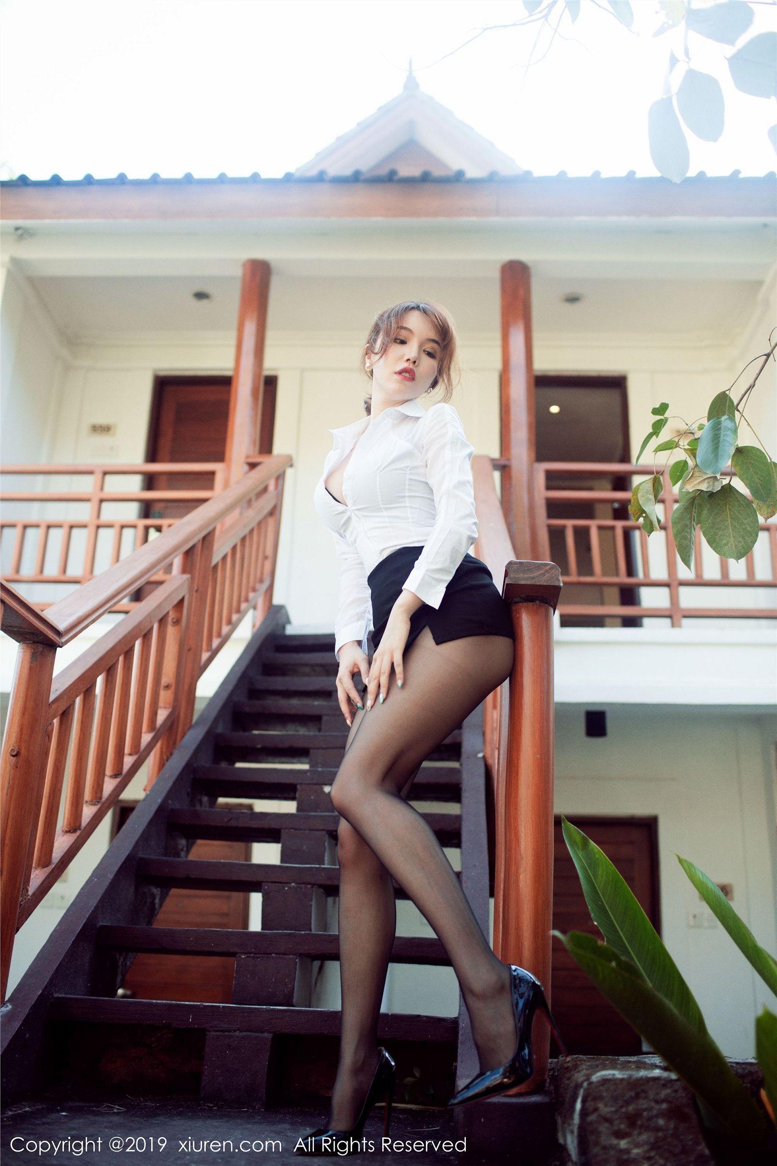 [XIUREN秀人网] 2019.08.09 Vol.1606 黄楽然_p001