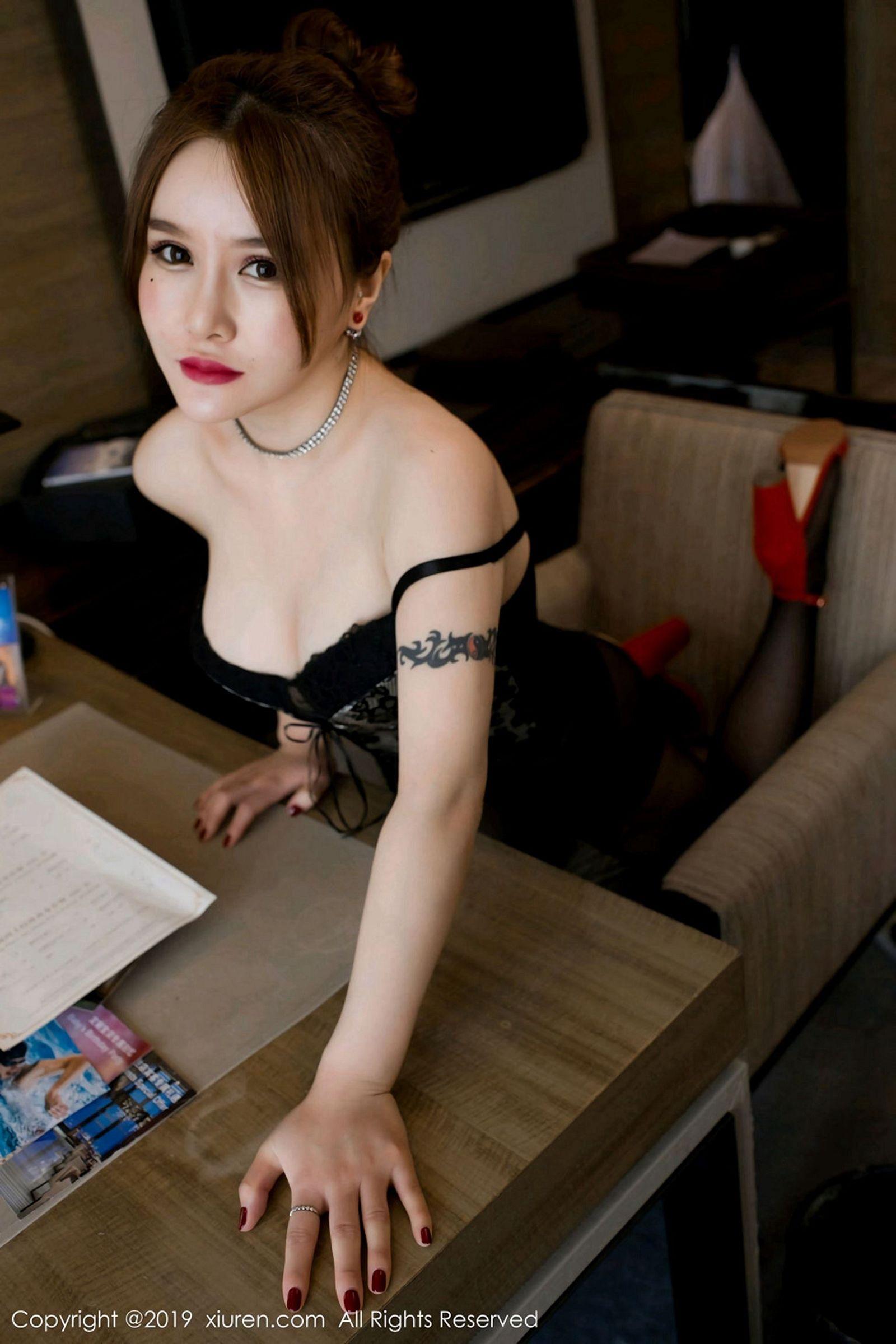 [XIUREN秀人网] 2019.06.26 NO.1517 佑熙_p025