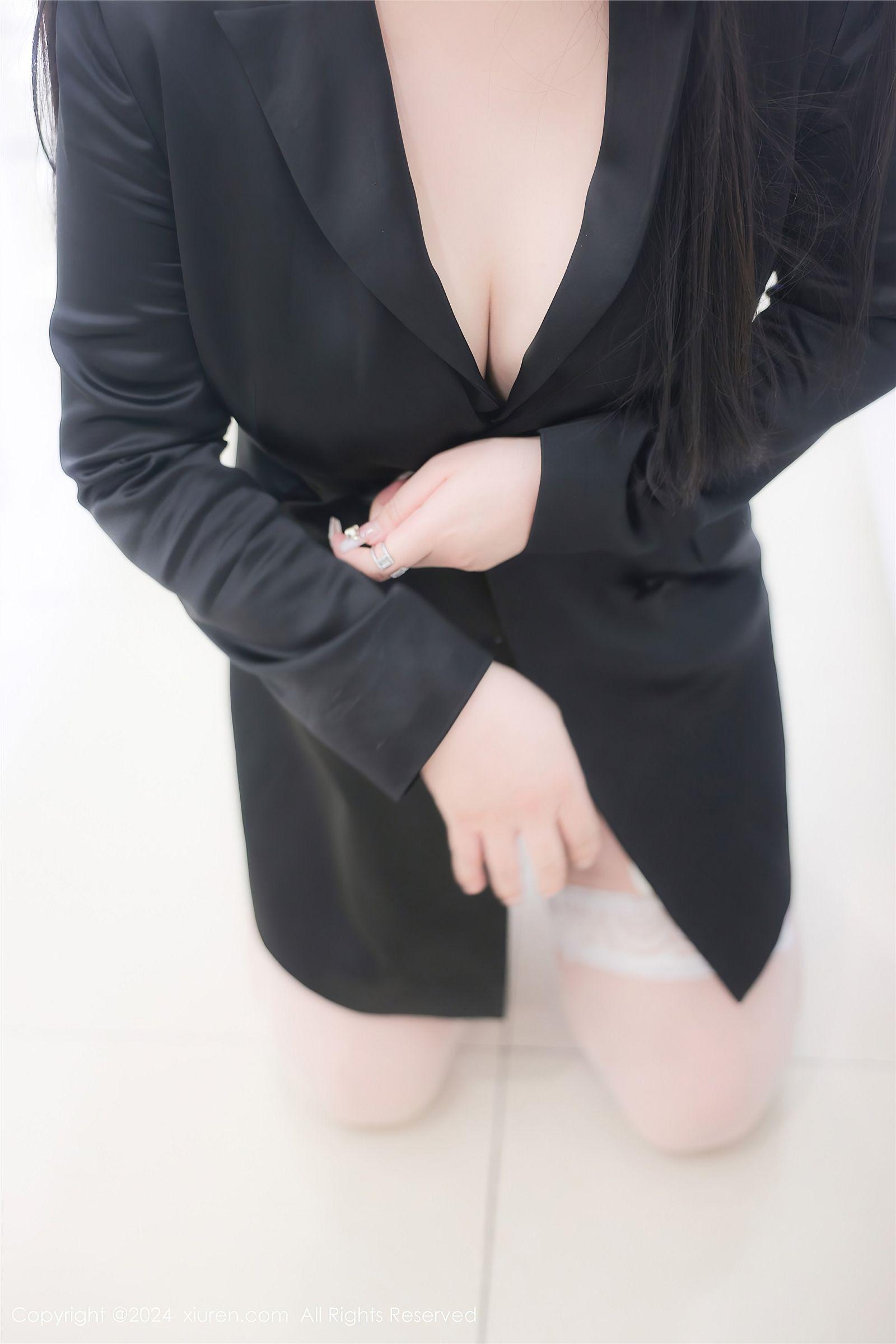 [XIUREN秀人网] 2024.06.03 NO.8642 王婉悠Queen_p037