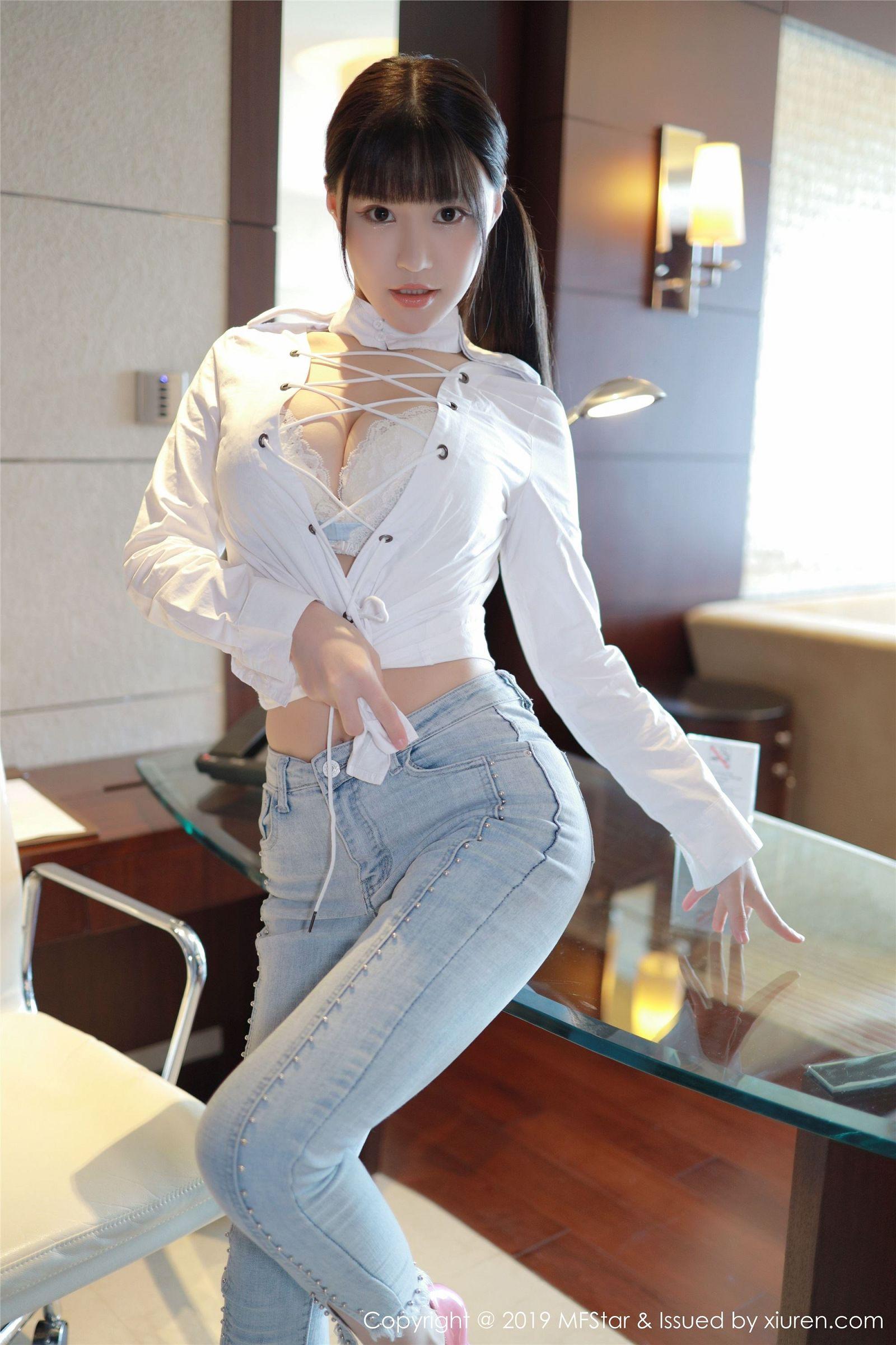 [MFStar模范学院] 2019.08.12 Vol.207 Flower朱可_儿_p012