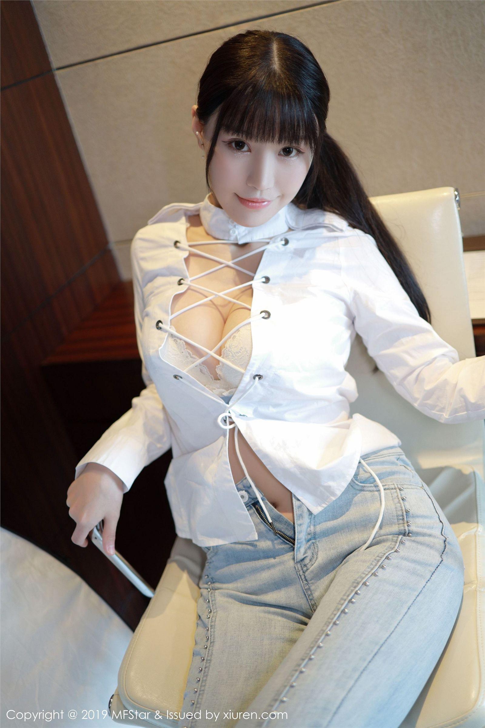 [MFStar模范学院] 2019.08.12 Vol.207 Flower朱可_儿_p002