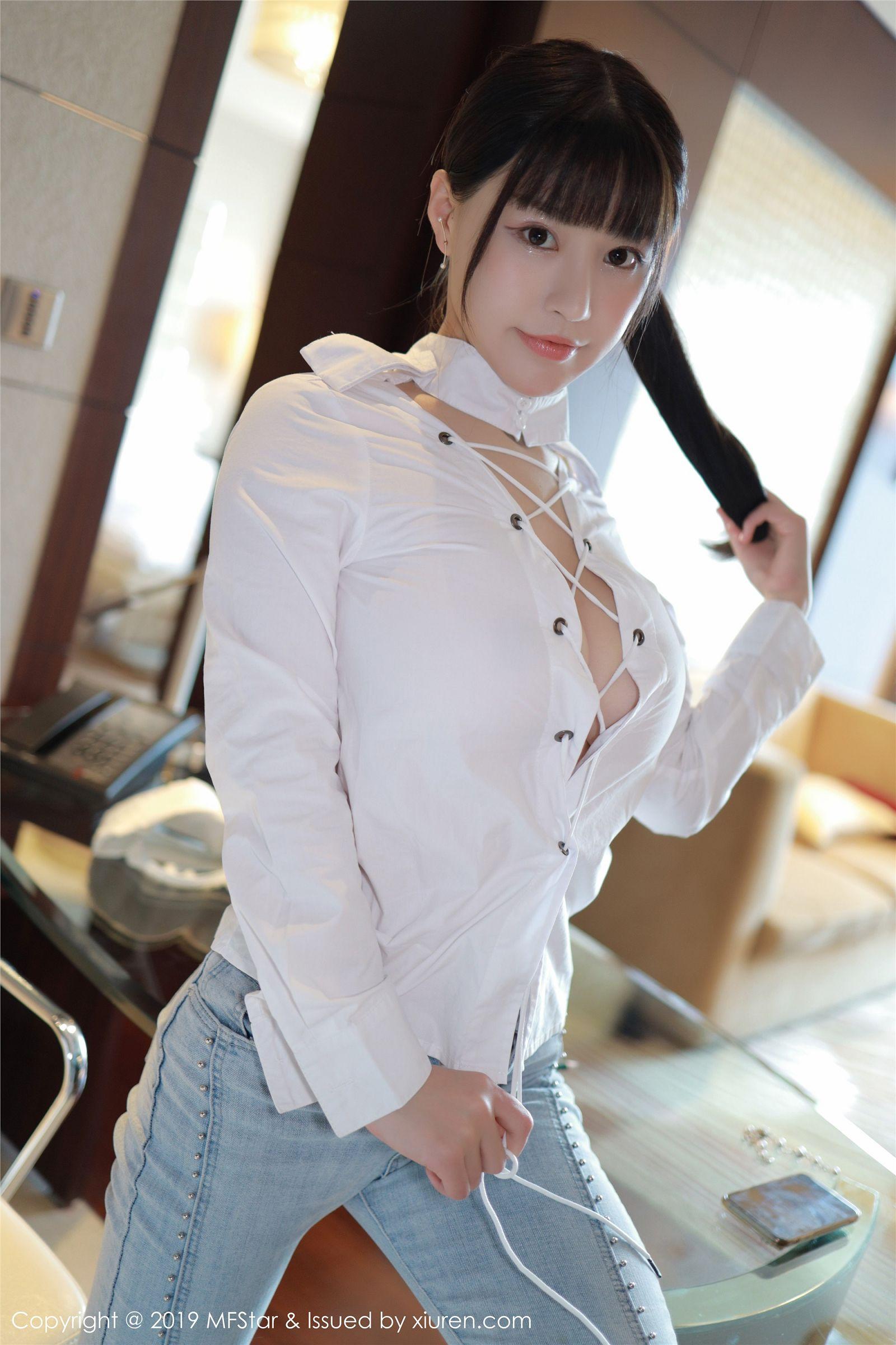 [MFStar模范学院] 2019.08.12 Vol.207 Flower朱可_儿_p014