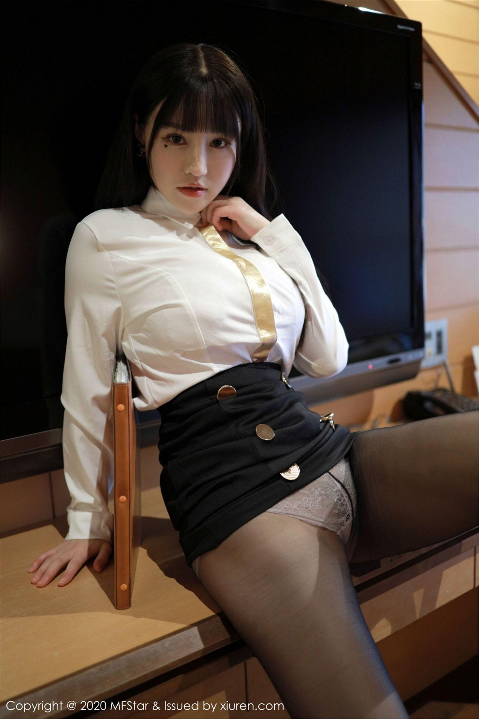 [MFStar模范学院] 2020.02.15 VOL.267 朱可_儿Flower_p022