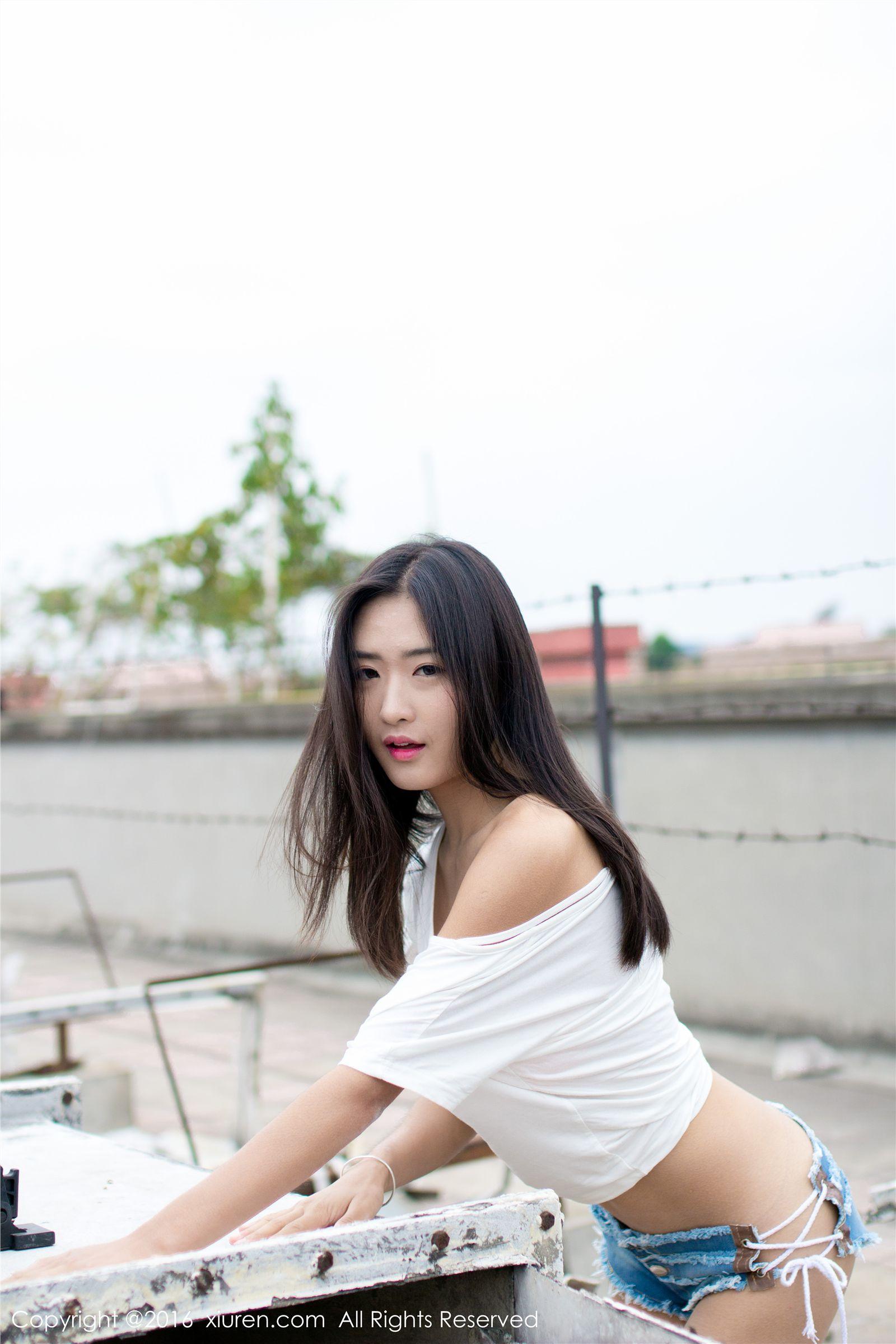 [秀人XIUREN] 2016.10.25 NO.624 周琰琳LIN_p045