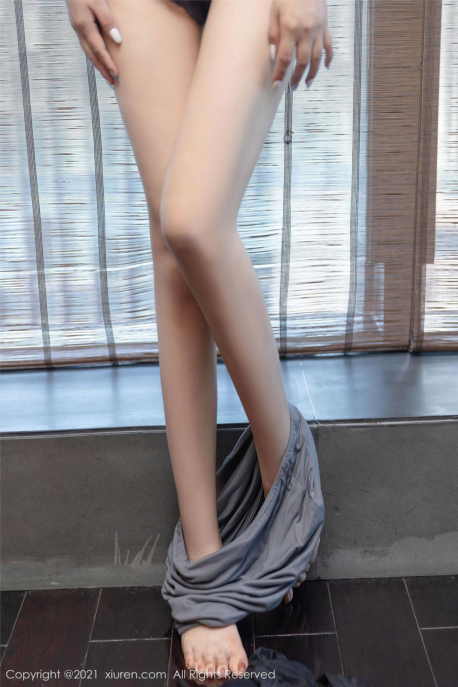 [XIUREN秀人网] 2021.10.15 NO.4072 允爾_p058