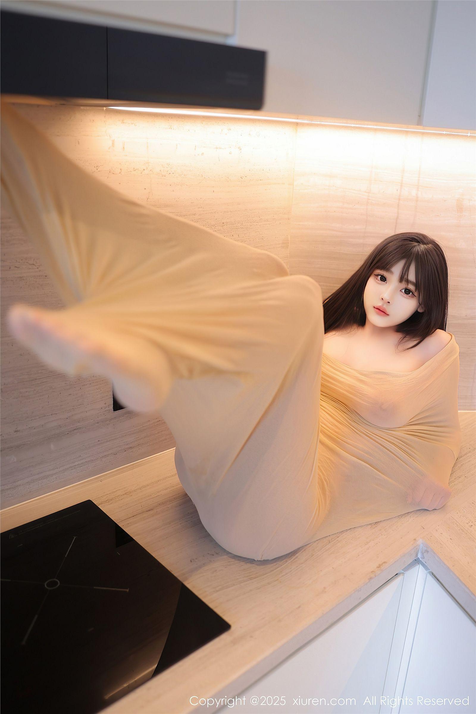[XIUREN秀人网] 2025.01.26 NO.9825 余安安_p009