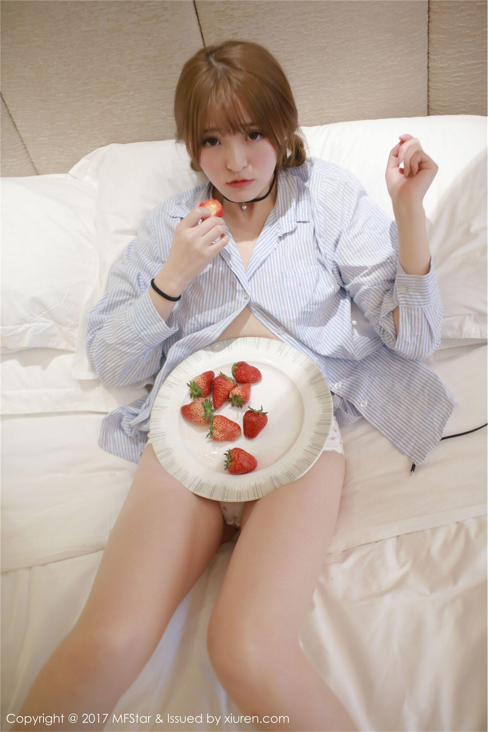 [模范学院美女] 2017.03.15 Vol.096 伊小七MoMo_p027