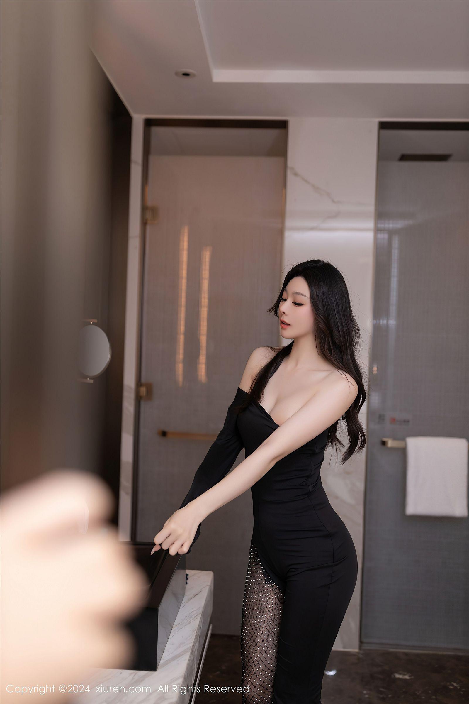 [XIUREN秀人网] 2024.11.01 NO.9386 小逗逗_p013